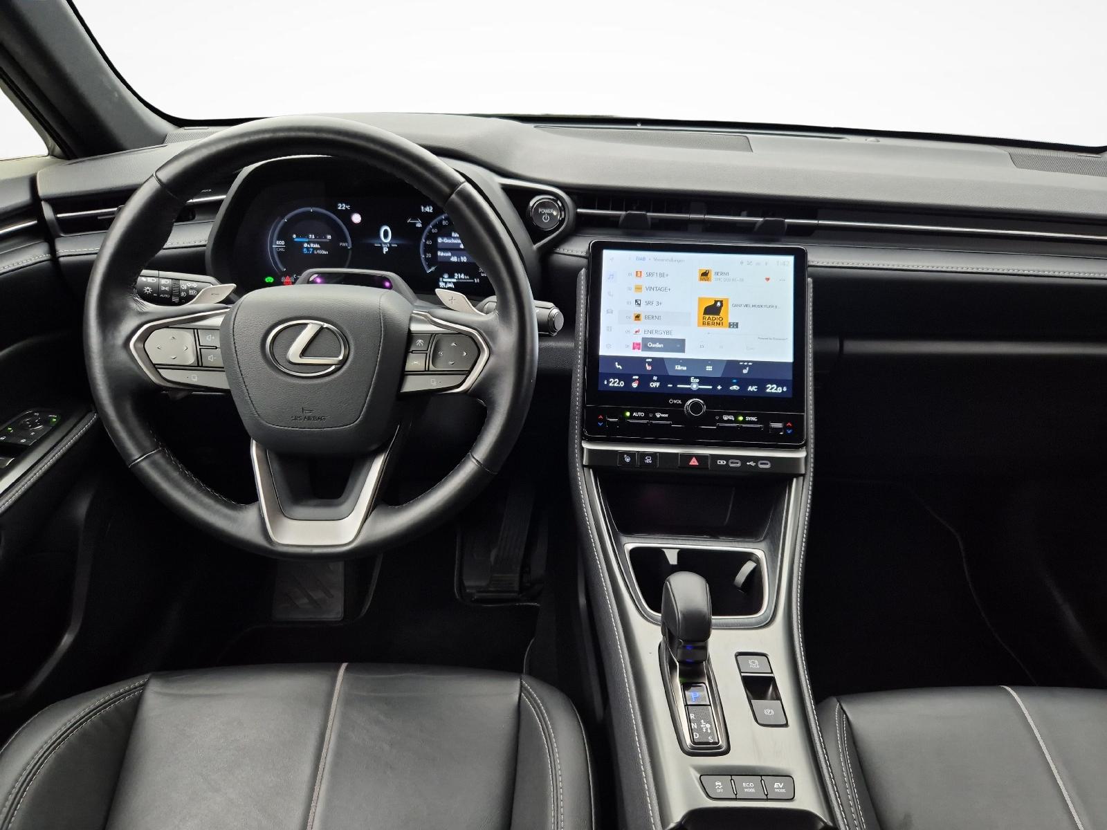 LEXUS LBX 1.5 Hybrid Relax AWD-image-6