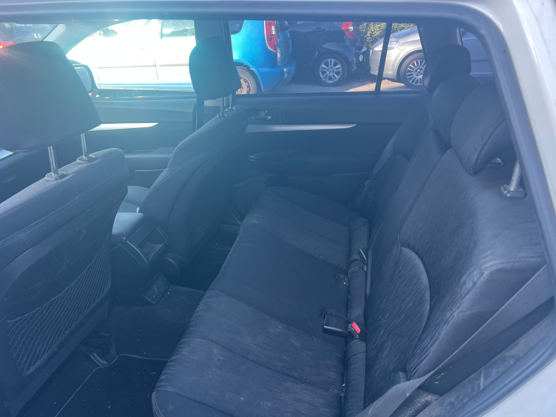 SUBARU Legacy 2.0i Swiss AWD-image-8