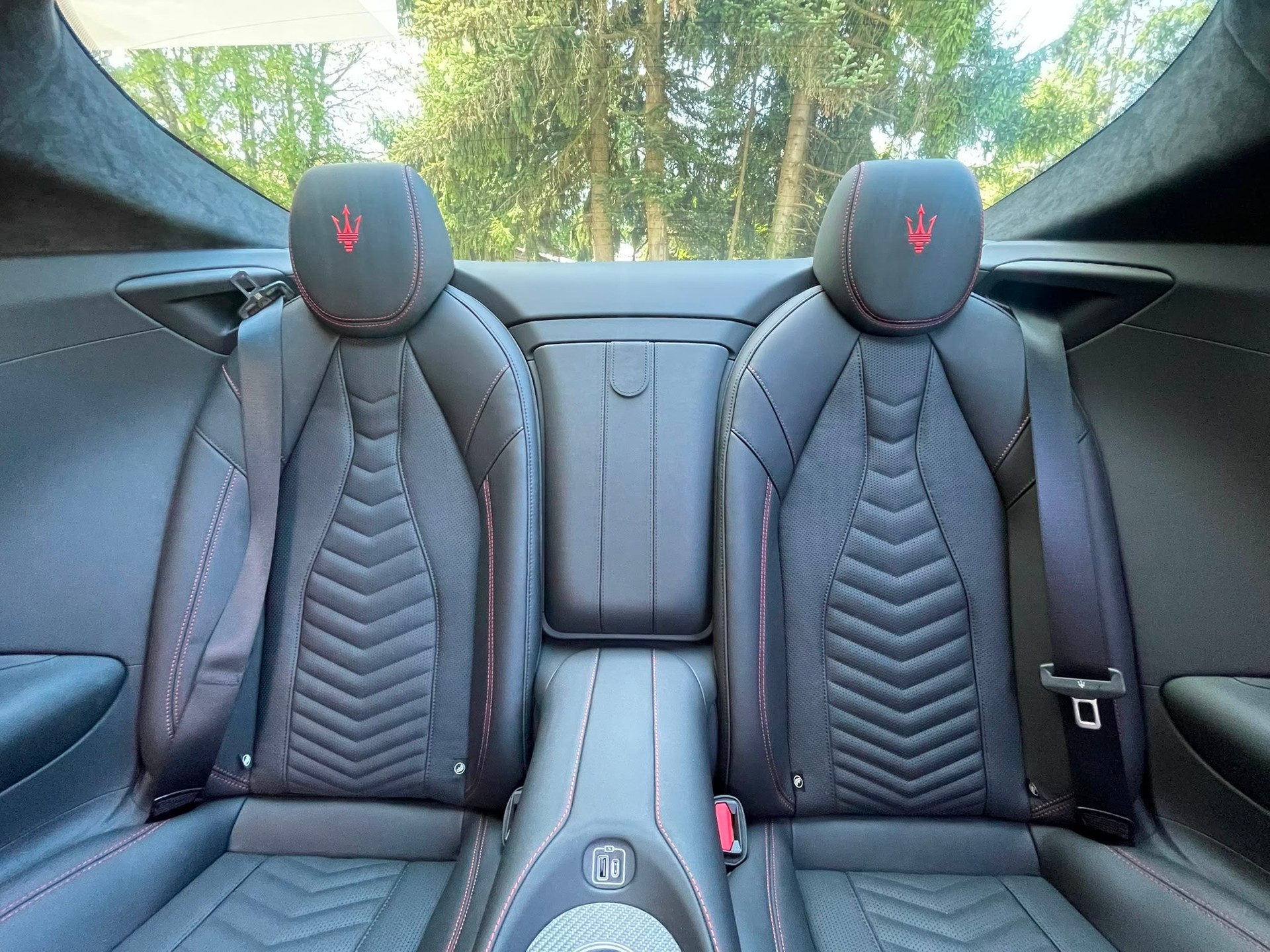 MASERATI GranTurismo Trofeo Automatica CH-Auto Grigio Maratea 3.5 Sek. 320 km/h-image-15