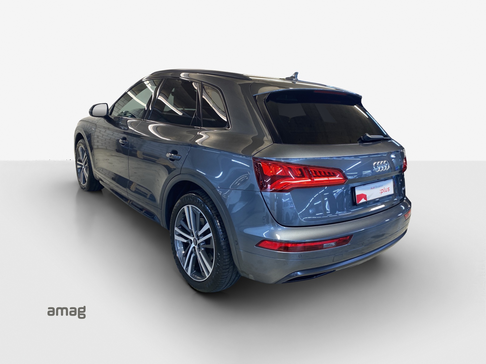 AUDI Q5 40 TDI sport quattro S-tronic-image-2