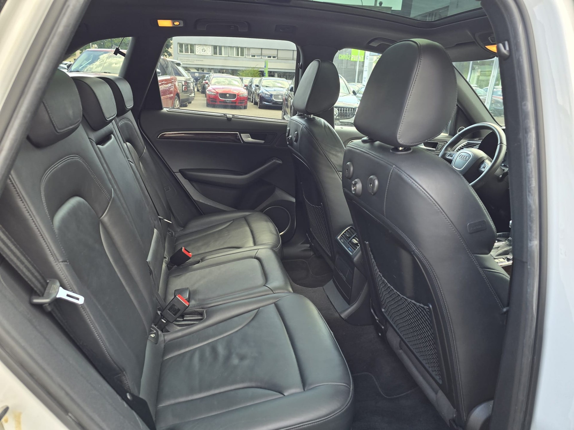 AUDI Q5 3.0 TDI quattro S-tronic-image-16