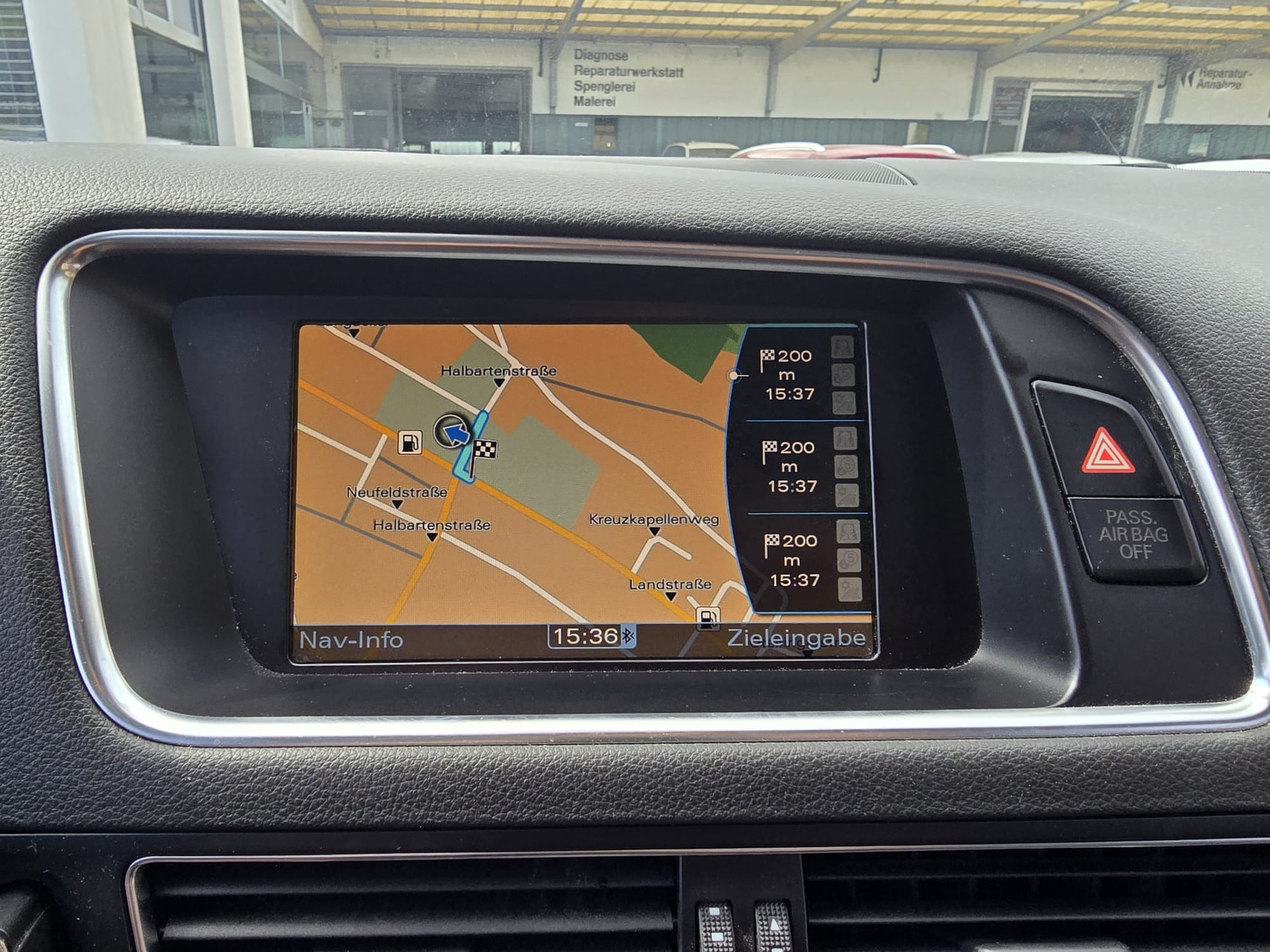 AUDI Q5 3.0 TDI quattro S-tronic-image-12
