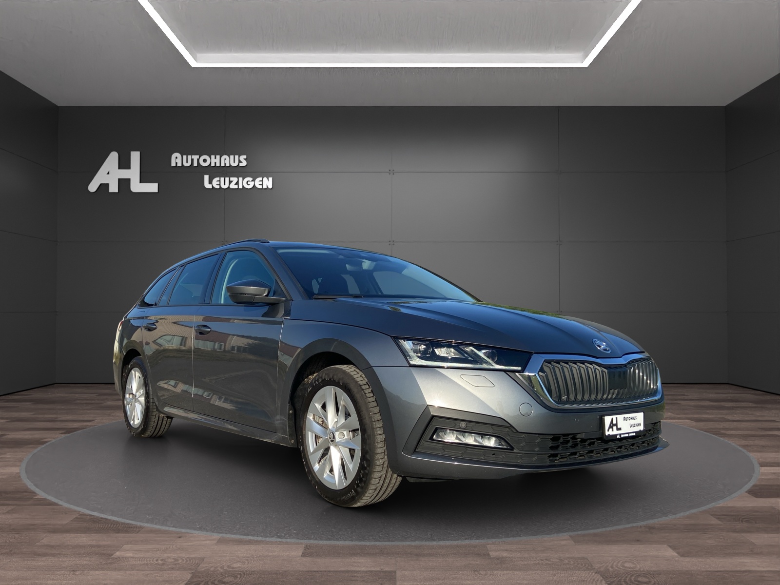 SKODA Octavia Combi 2.0 TSI Ambition DSG 4x4-image-6
