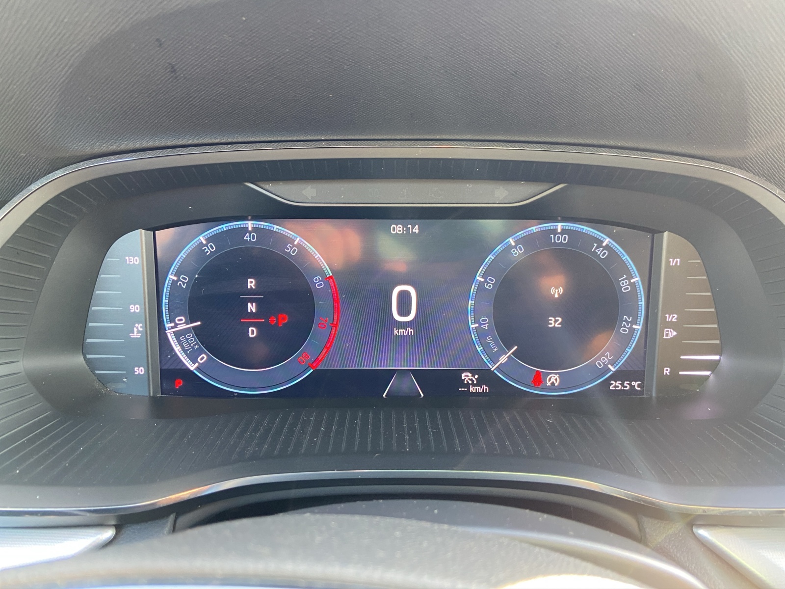 SKODA Octavia Combi 2.0 TSI Ambition DSG 4x4-image-13