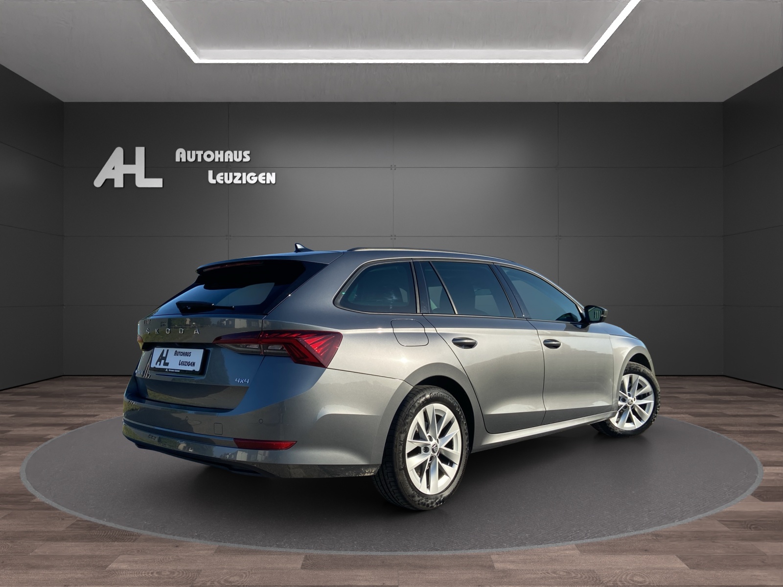 SKODA Octavia Combi 2.0 TSI Ambition DSG 4x4-image-4