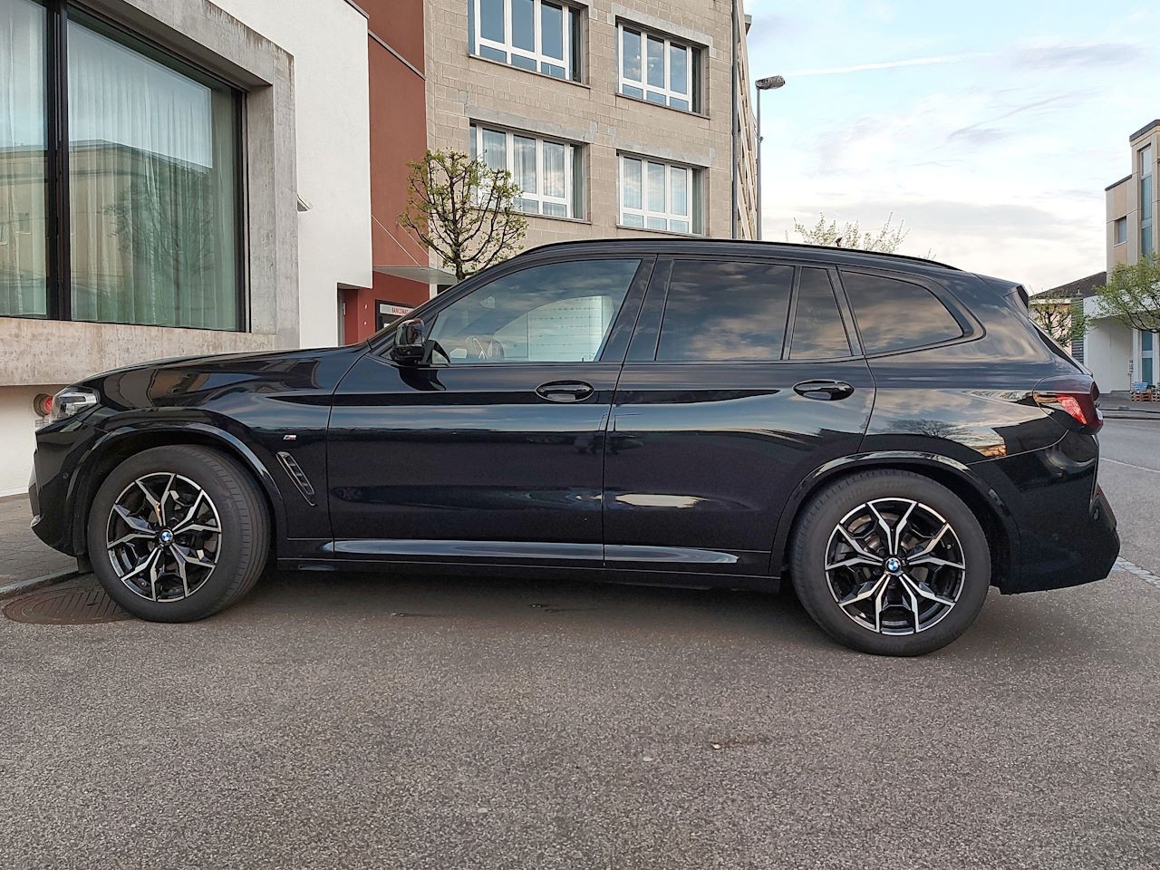 BMW xDrive20d M Sport (2022)-image-1