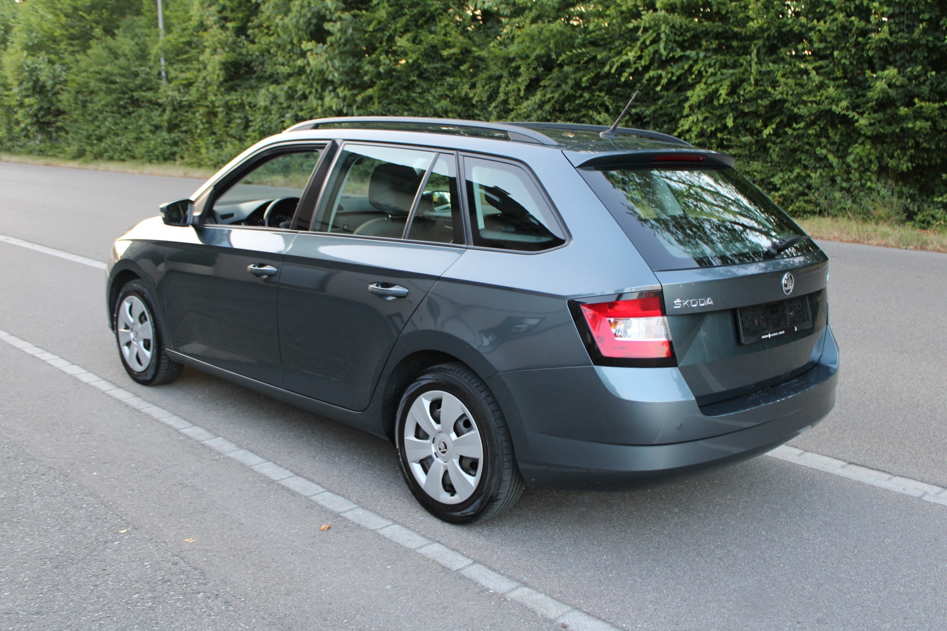SKODA Fabia 1.2 TSI Ambition DSG-image-1