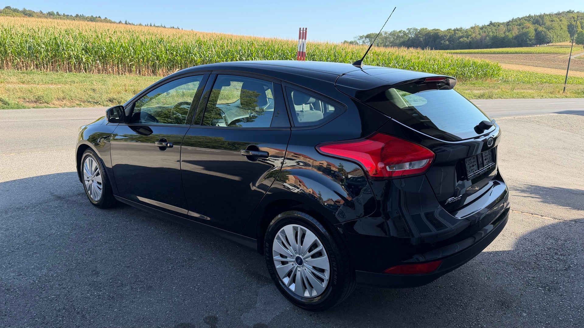 FORD Focus 1.0 SCTi Business-image-3