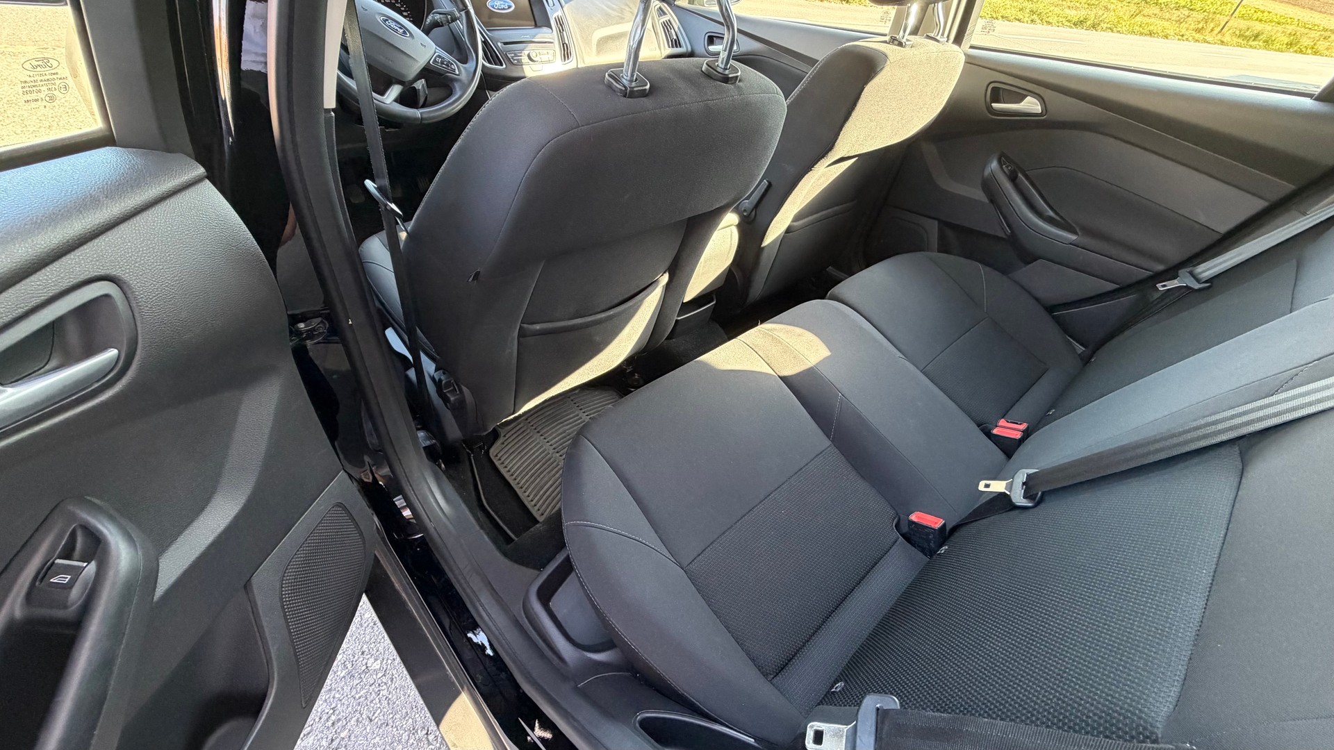 FORD Focus 1.0 SCTi Business-image-7