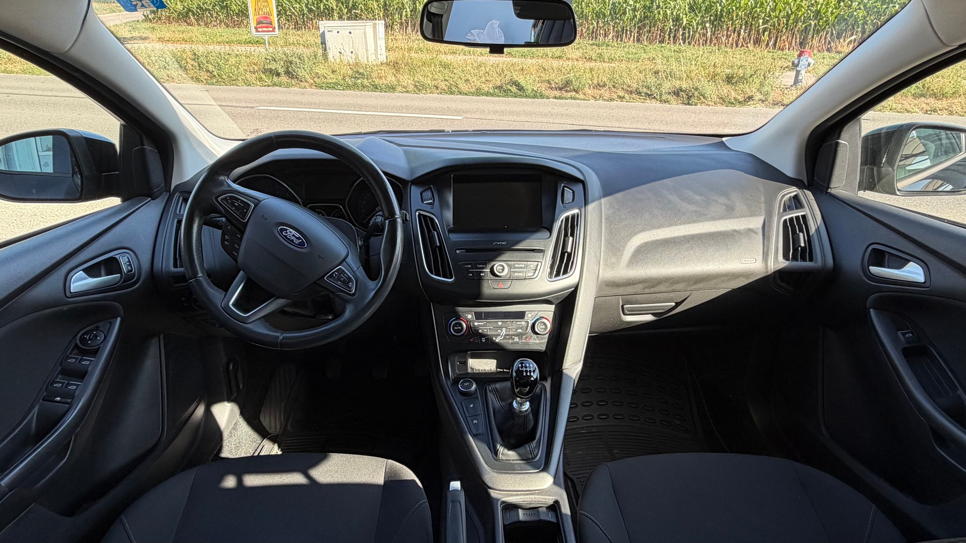 FORD Focus 1.0 SCTi Business-image-10