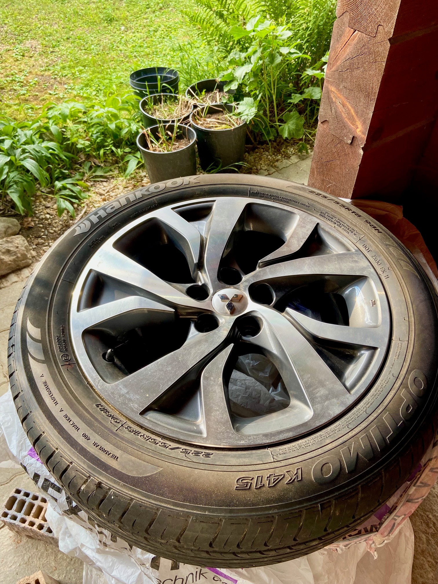 MITSUBISHI PHEV Style-image-5