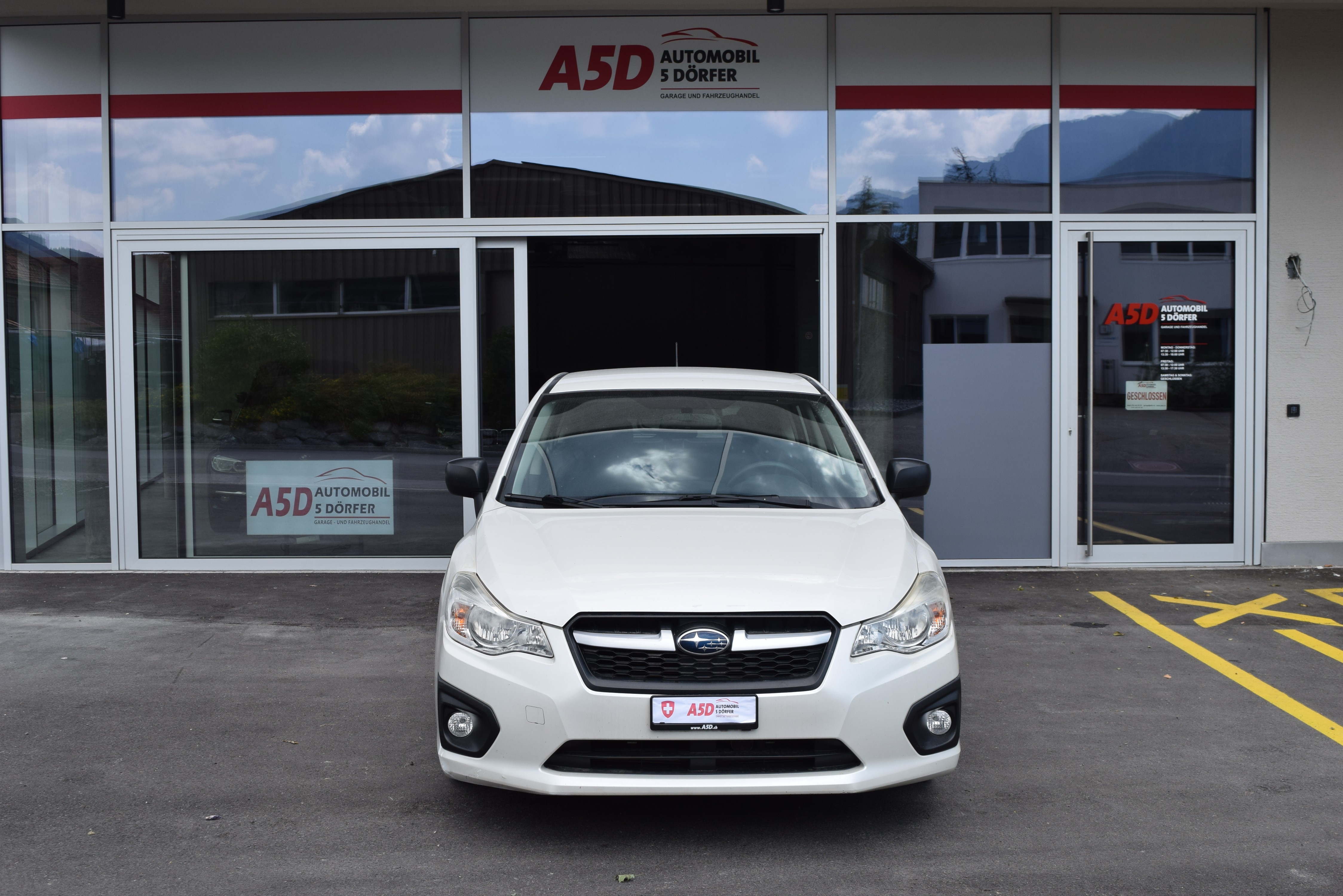 Car photo