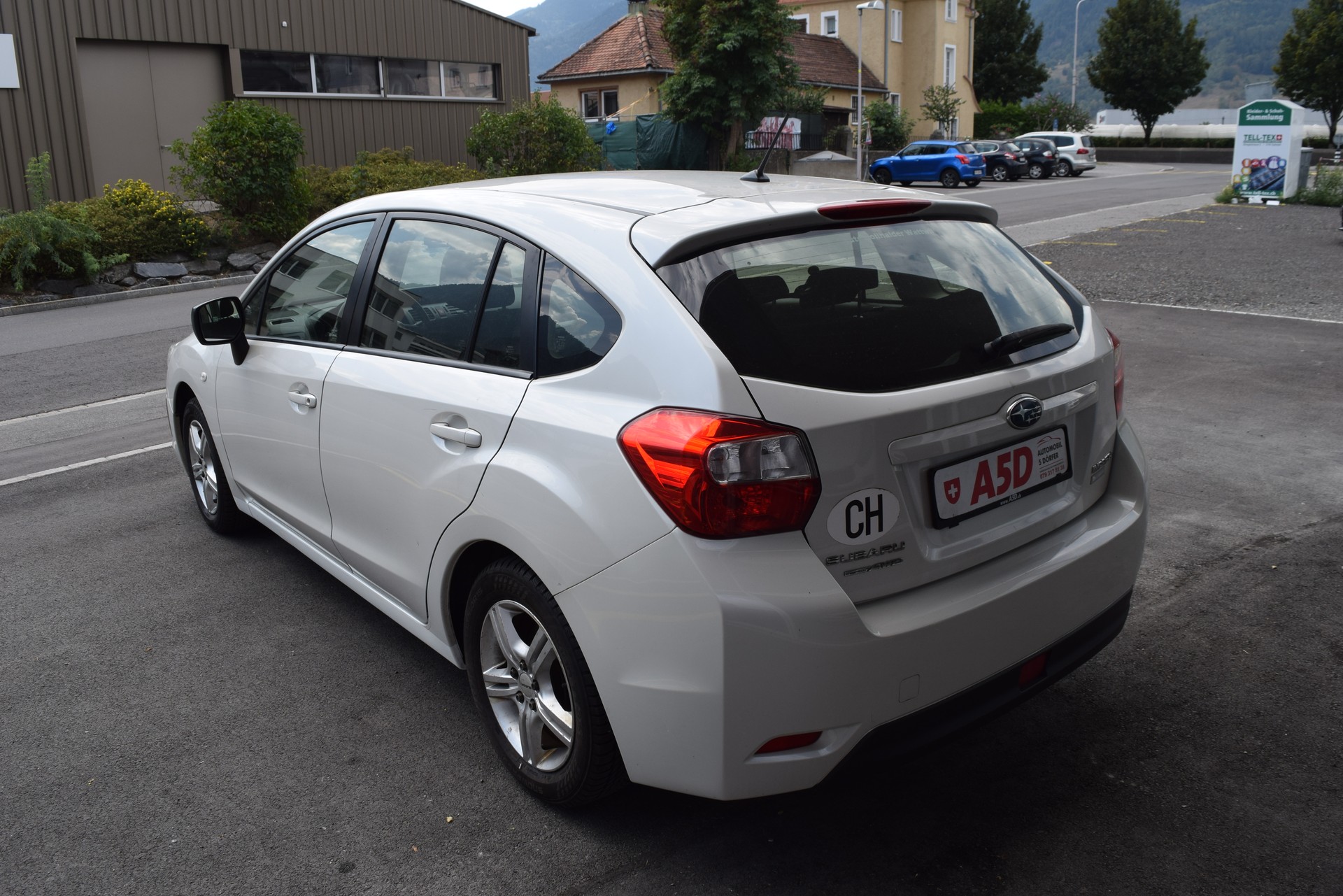 SUBARU Impreza 1.6 Swiss one-image-4