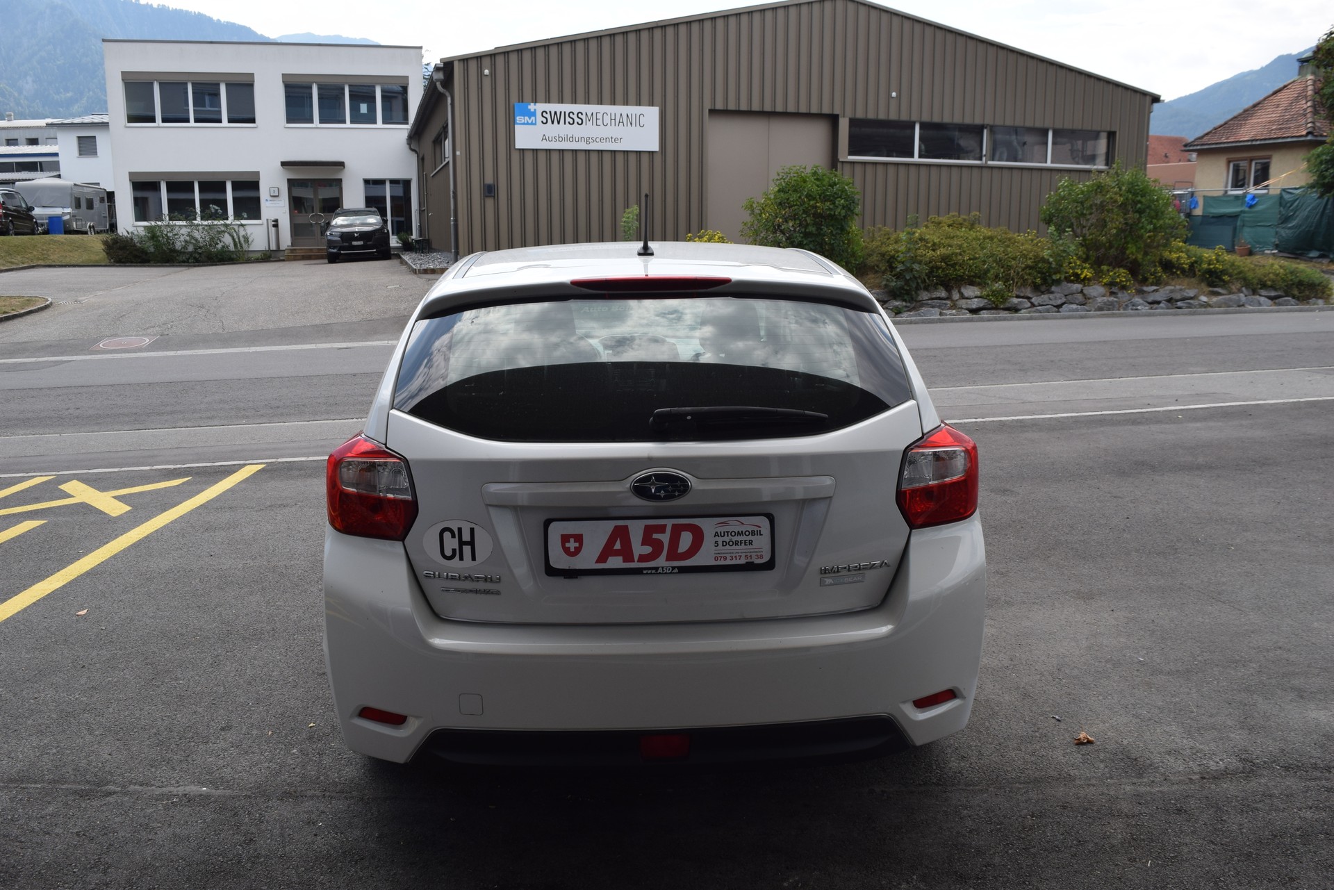 SUBARU Impreza 1.6 Swiss one-image-5