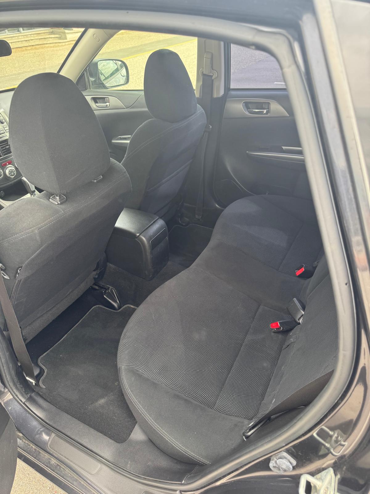 SUBARU Impreza 1.5R Swiss Special Automatic-image-7