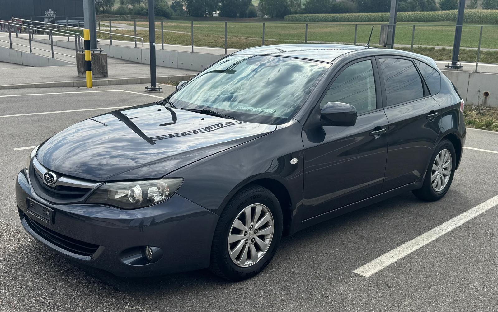 SUBARU Impreza 1.5R Swiss Special Automatic-image-2