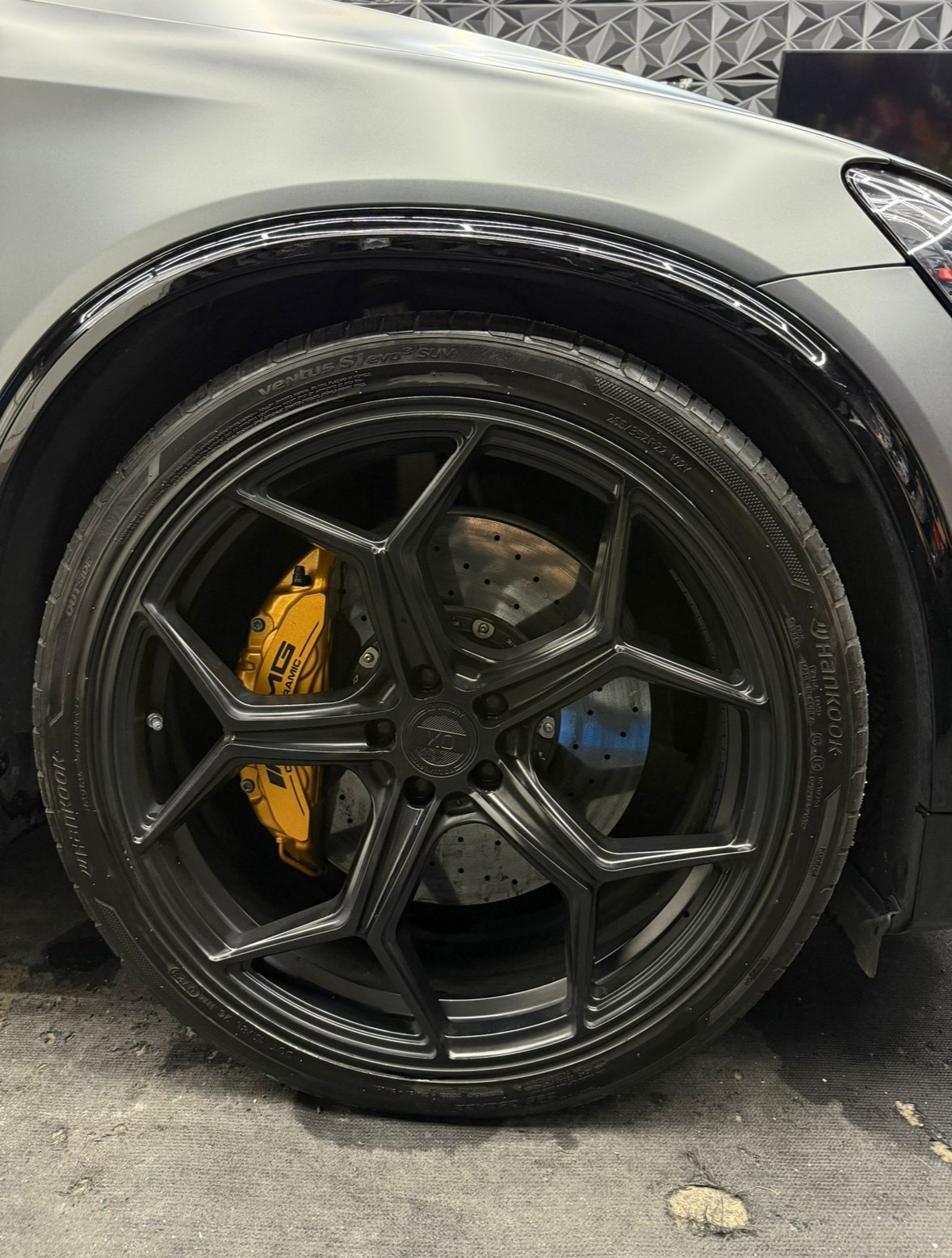 MERCEDES-BENZ GLC 63 S AMG 4m+-image-4