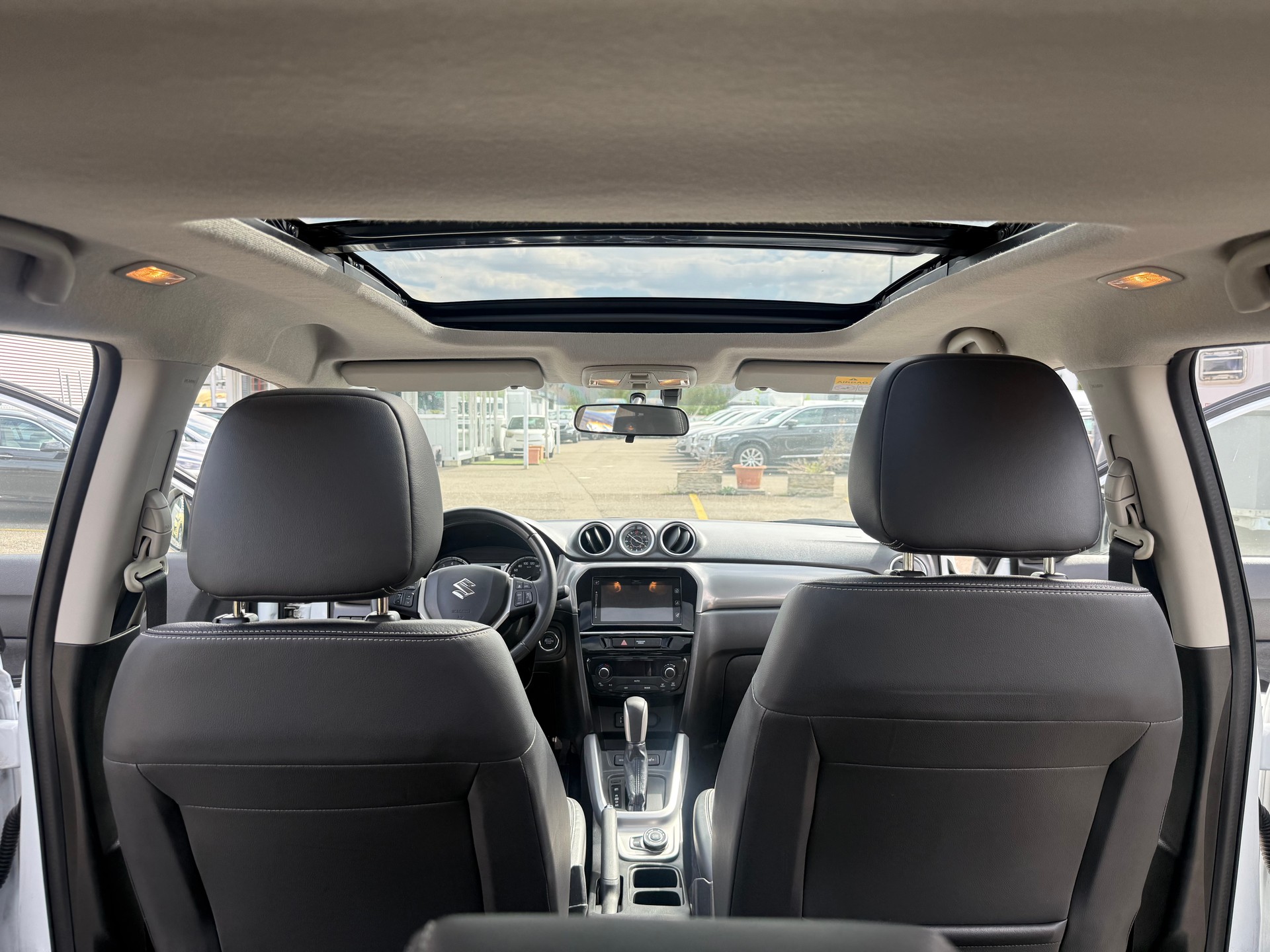 SUZUKI Vitara 1.6 S.Cellano Top Automatic-image-4