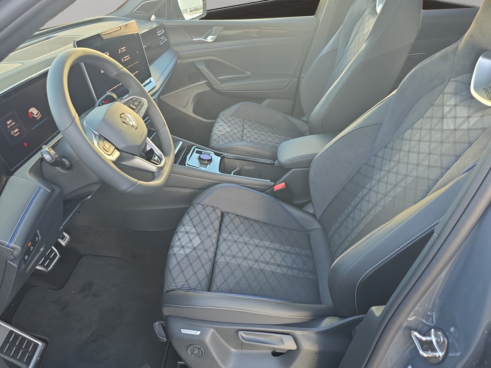 VW Tiguan 1.5 TSI evo2 eHybrid R-Line DSG-image-6