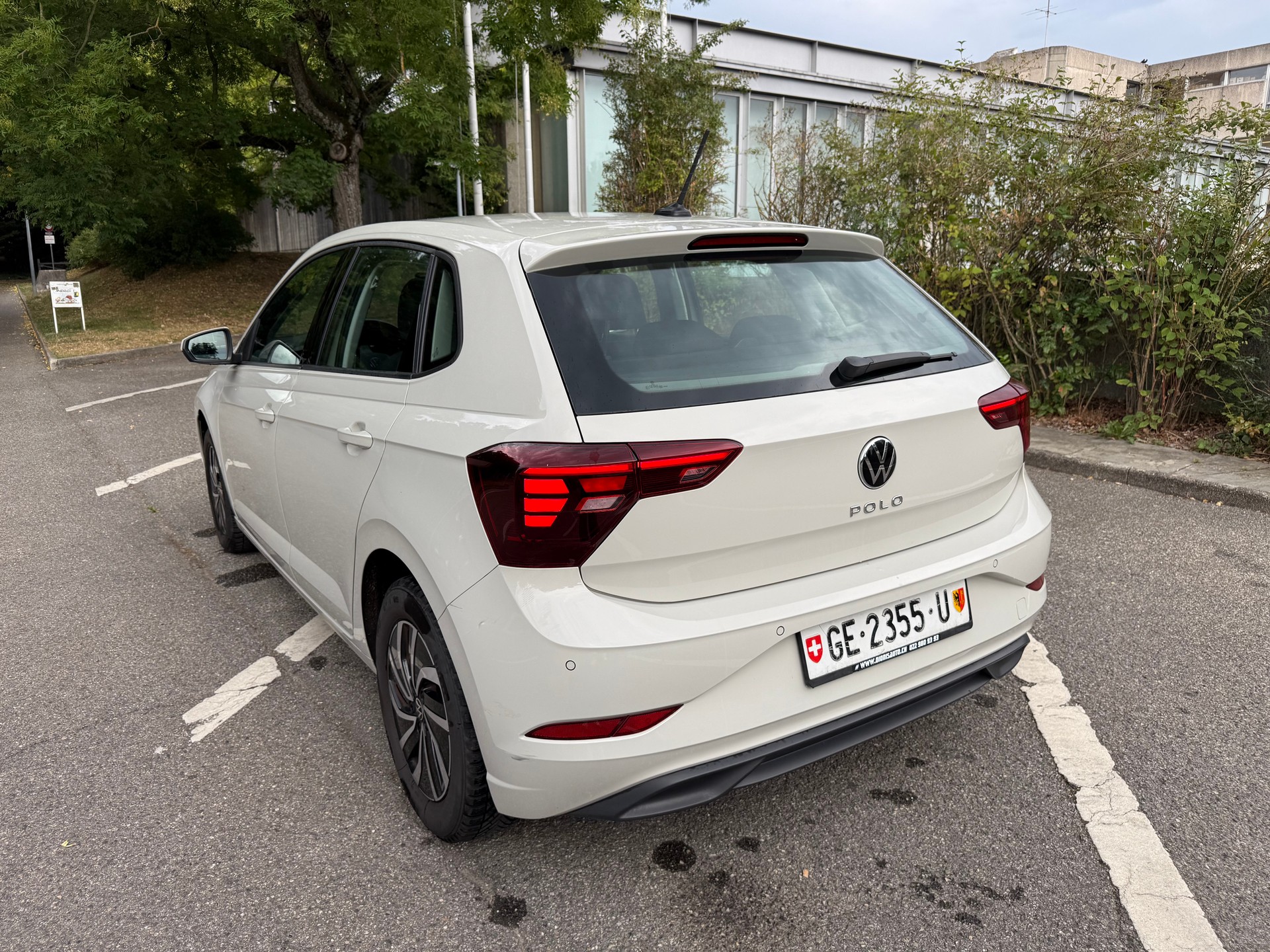 VW Polo 1.0 TSI Life-image-5