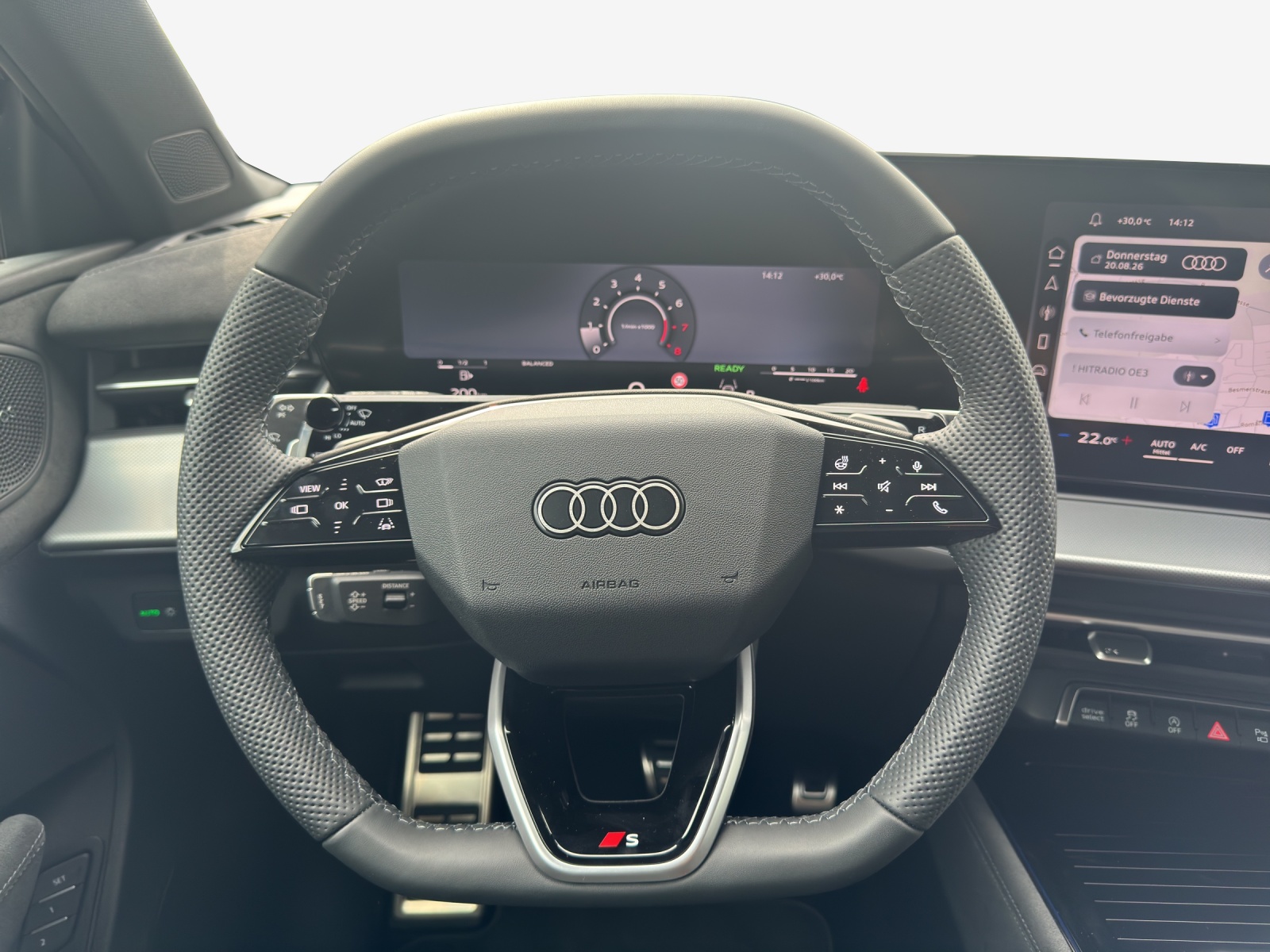 AUDI Q3 SUV TFSI quattro 195 kW S tronic-image-9