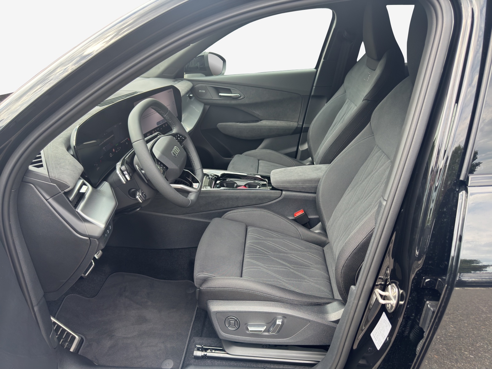 AUDI Q3 SUV TFSI quattro 195 kW S tronic-image-7