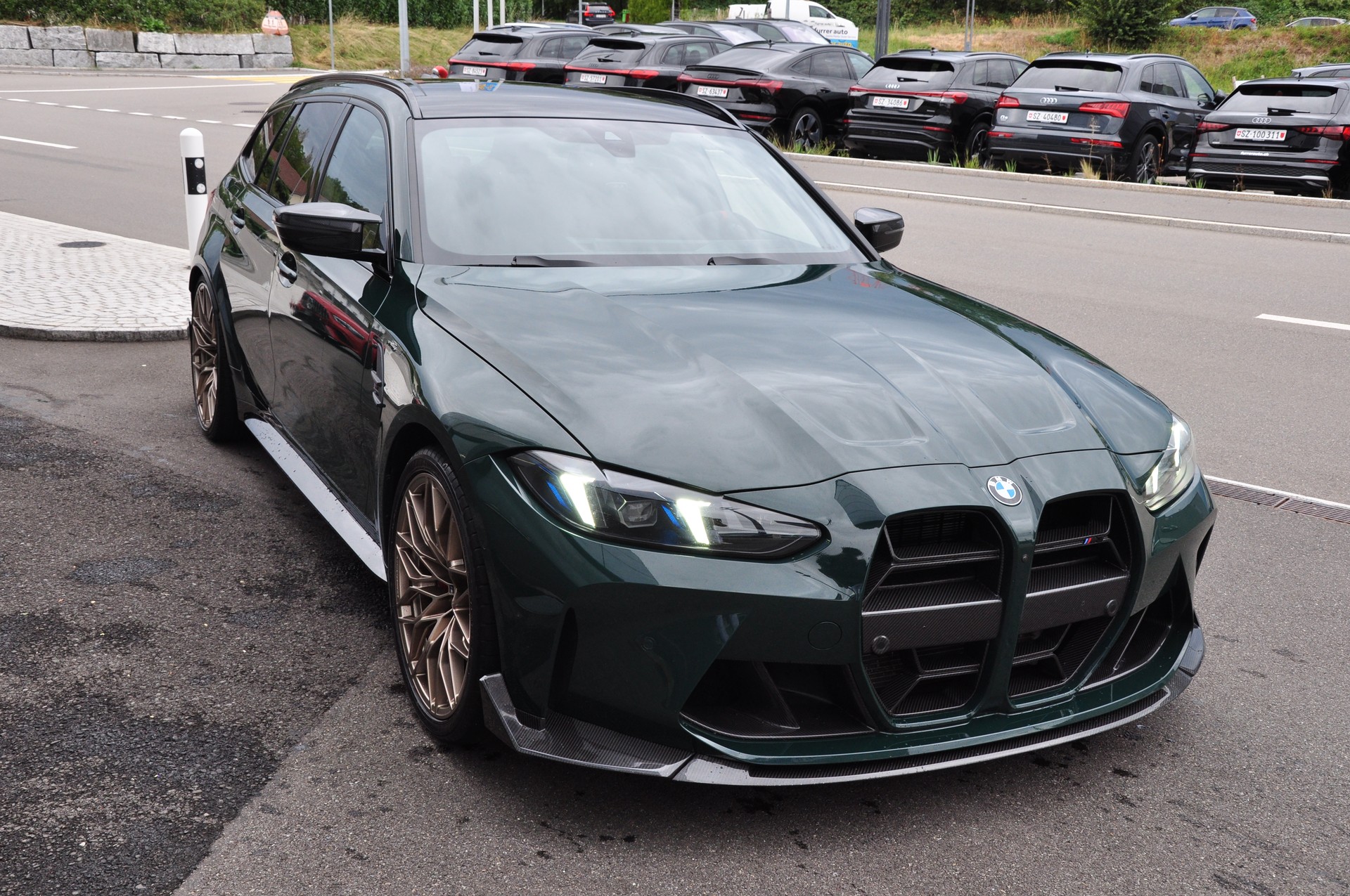 BMW M3 Touring xDrive Competition M-image-12