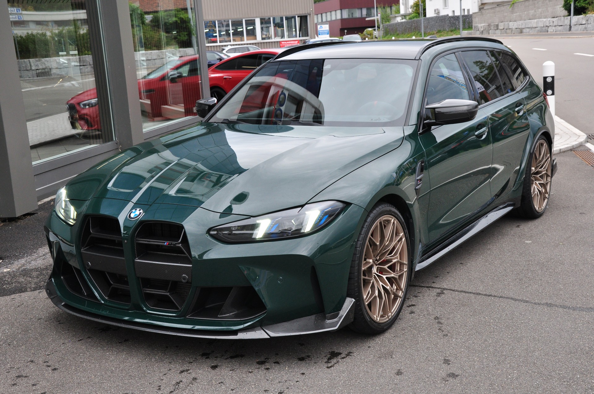 BMW M3 Touring xDrive Competition M-image-18