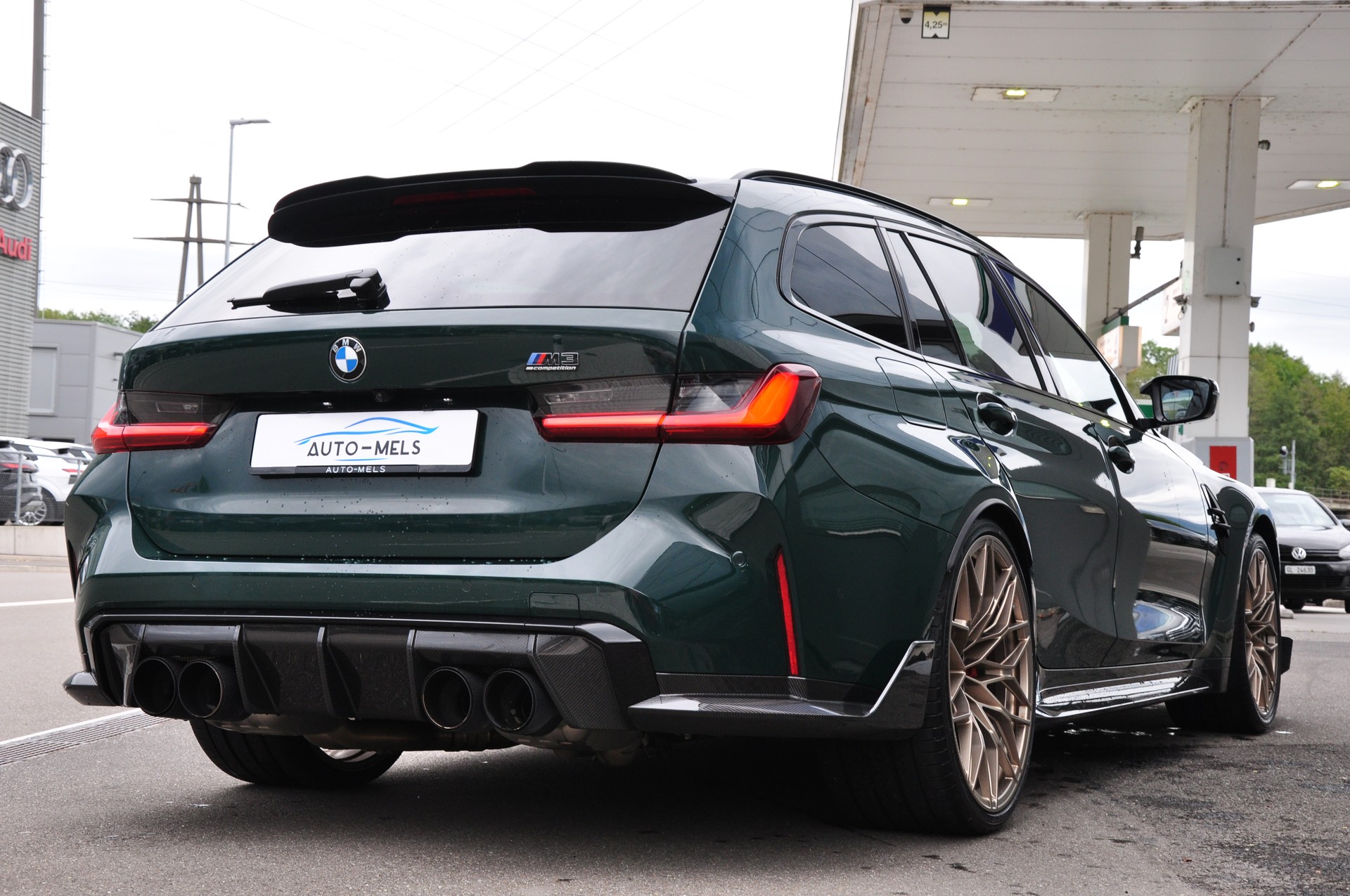 BMW M3 Touring xDrive Competition M-image-10