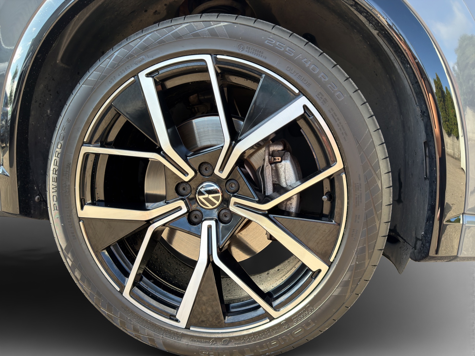 VW Tiguan 2.0 TSI DSG R-Line 4Motion-image-13