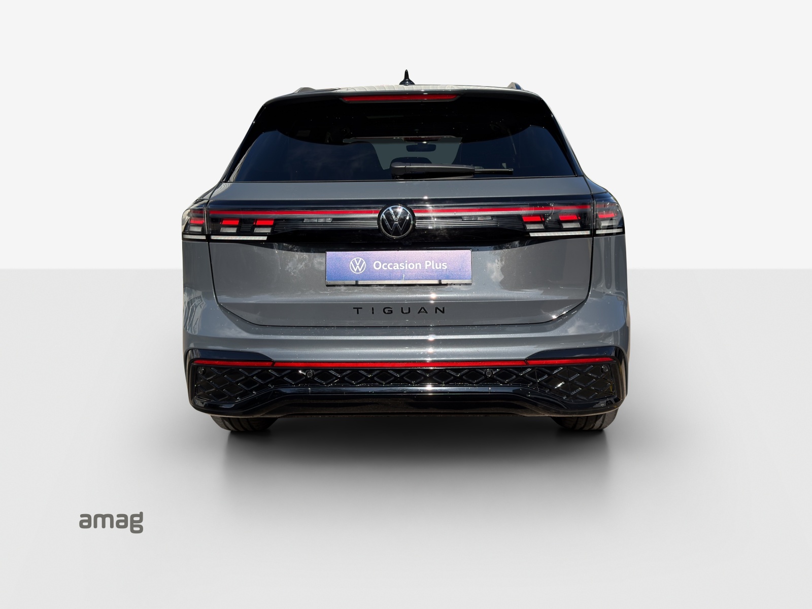 VW Tiguan 2.0 TSI DSG R-Line 4Motion-image-3