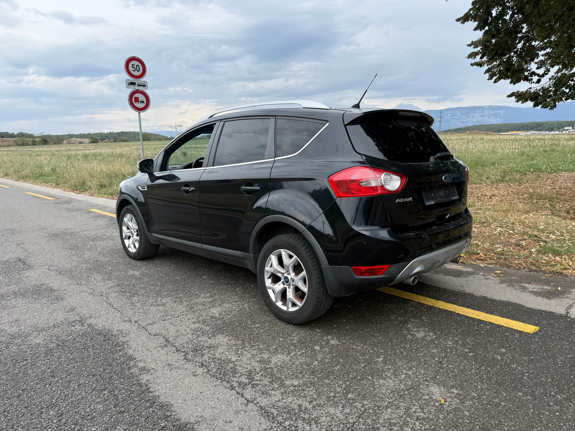 FORD Kuga 2.0 TDCi Carving 2WD-image-4