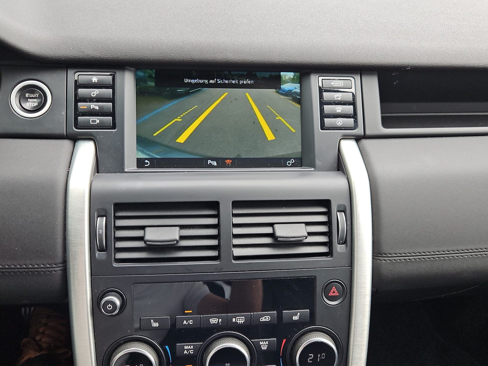 LAND ROVER Discovery Sport 2.0 Si4 HSE-image-13