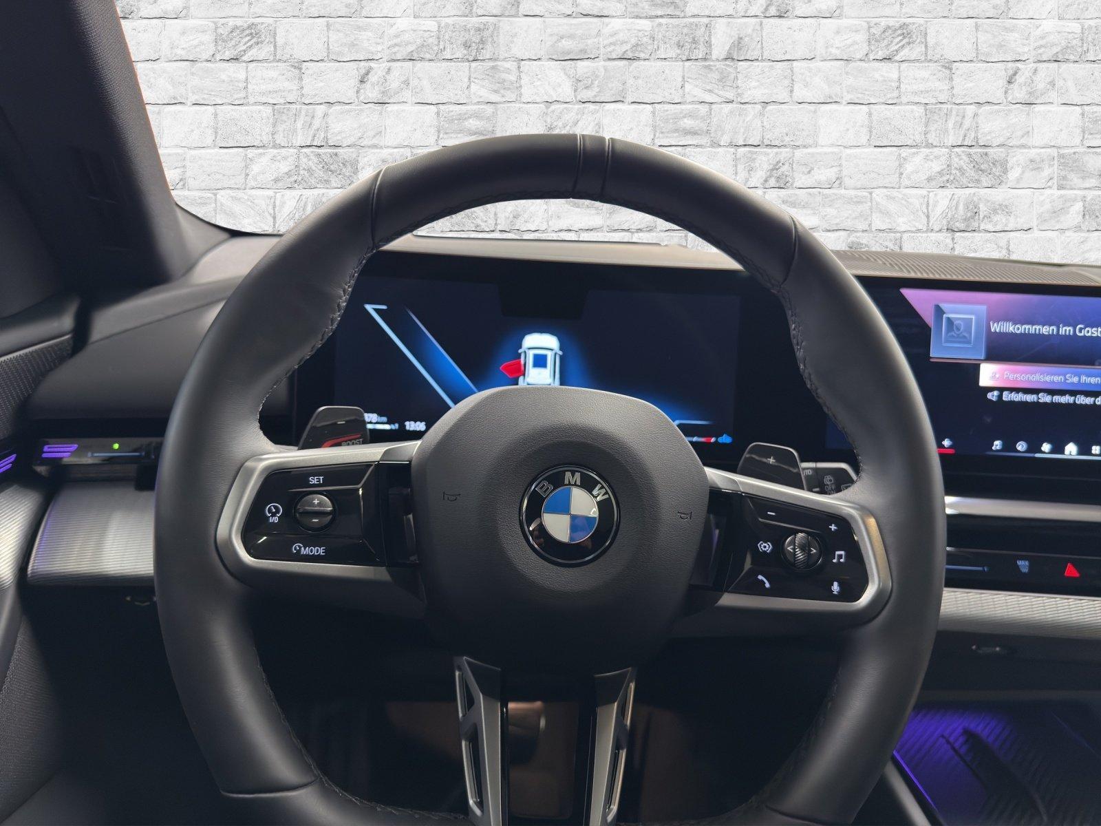 BMW 520d xDrive Touring-image-10