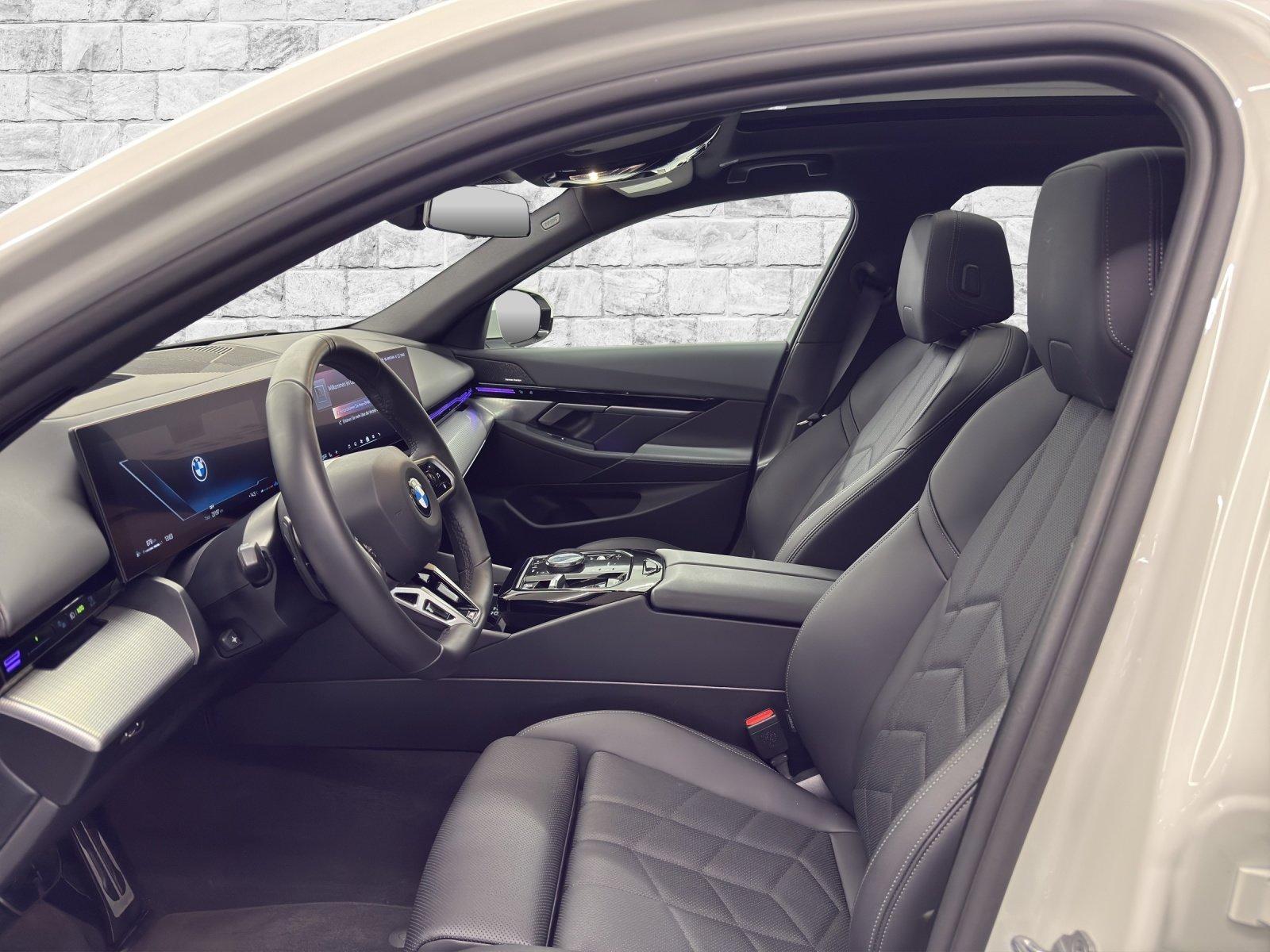 BMW 520d xDrive Touring-image-6