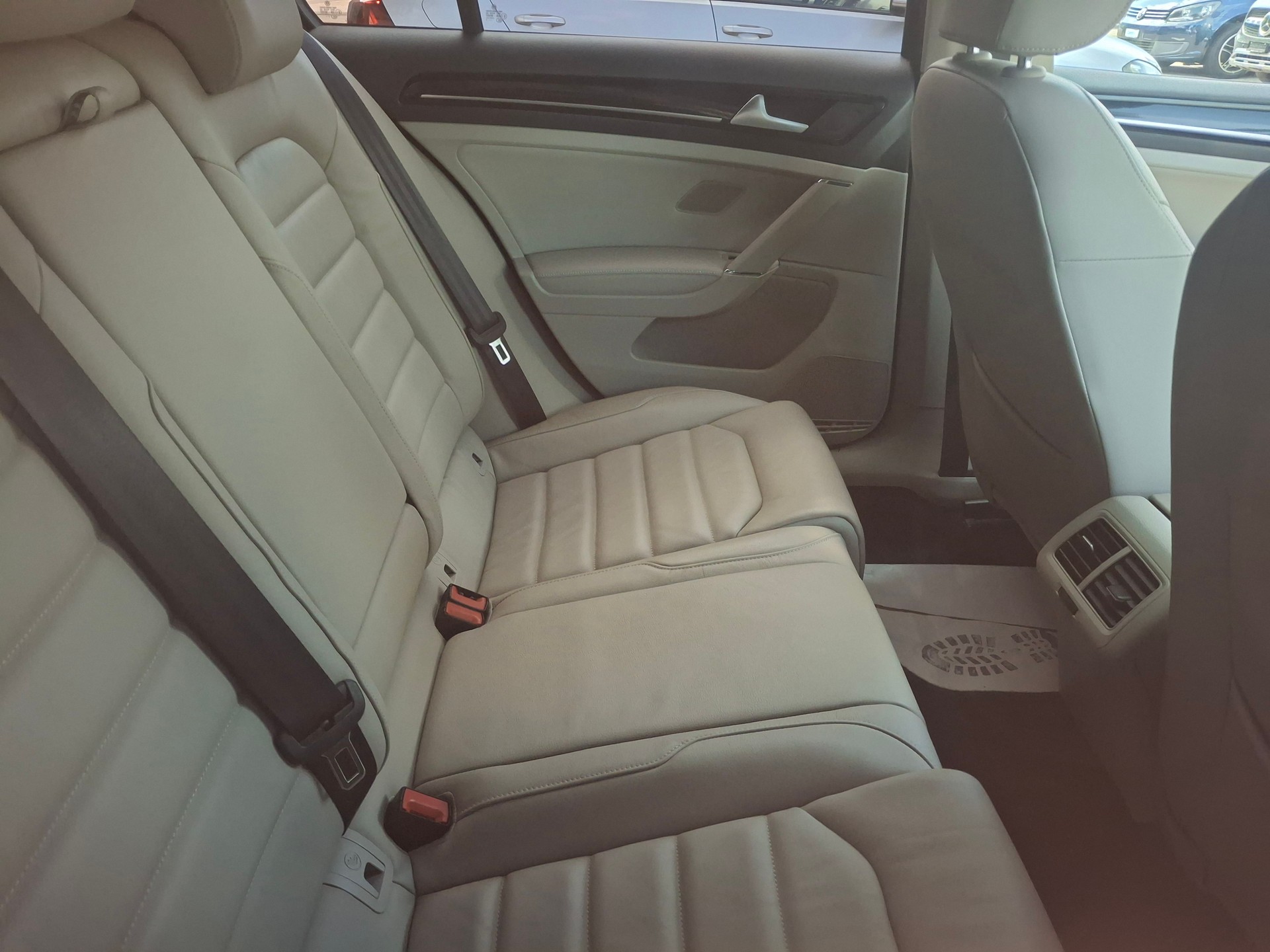 VW Golf 1.4 TSI Highline DSG-image-4