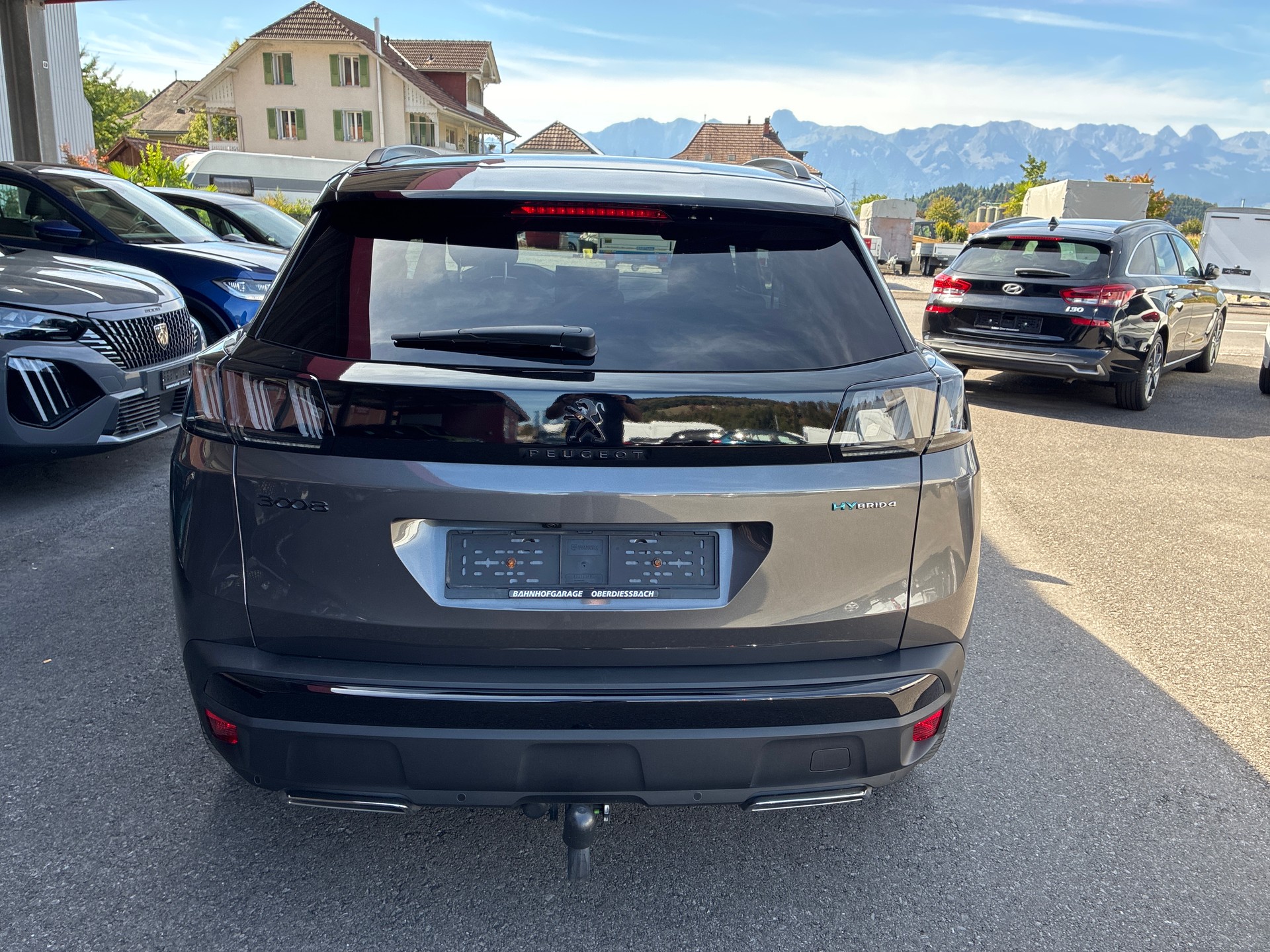 PEUGEOT 3008 300e Hybrid4 GT EAT8-image-4