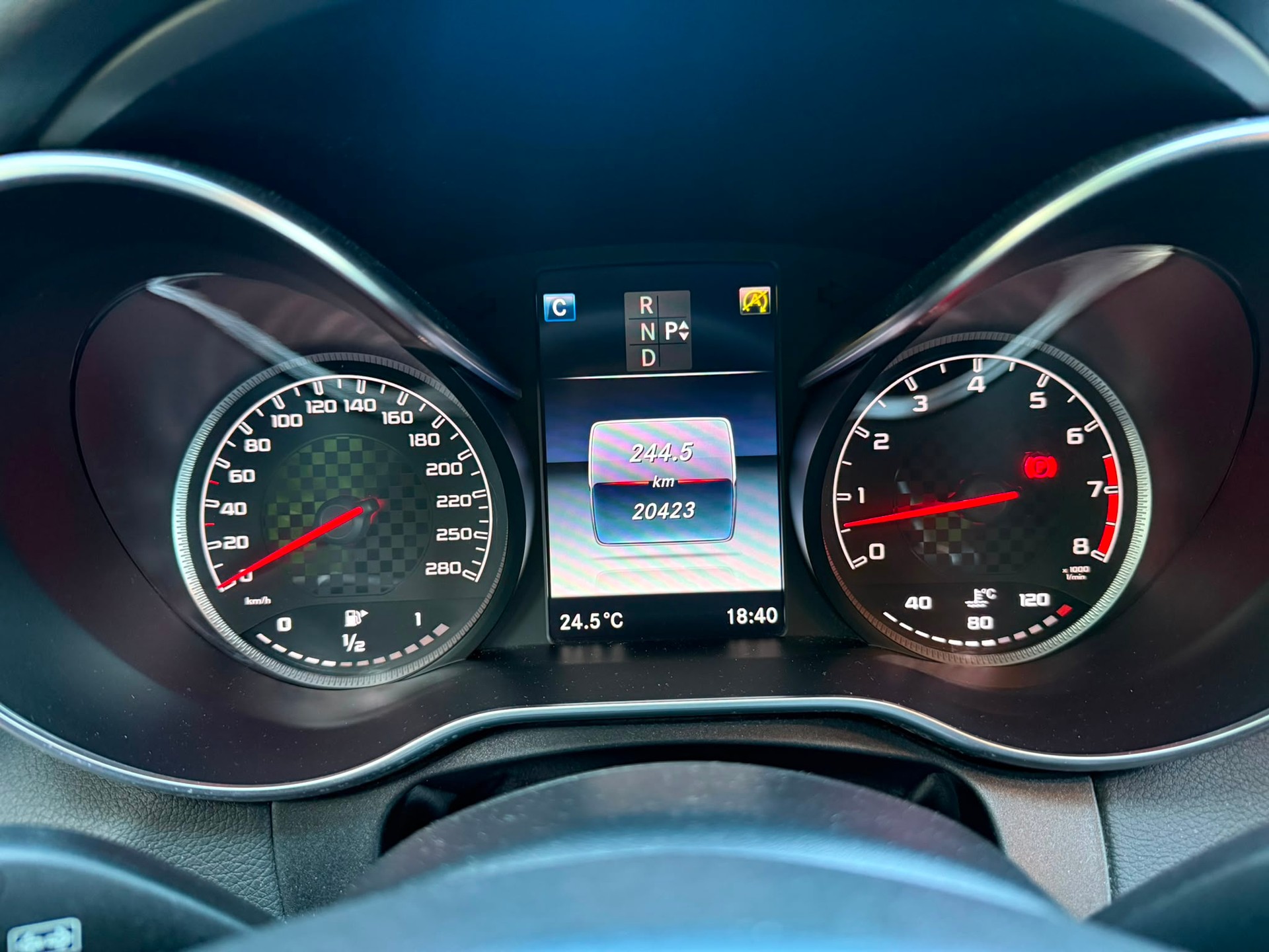 MERCEDES-BENZ C 450 AMG 4Matic 7G-Tronic-image-5