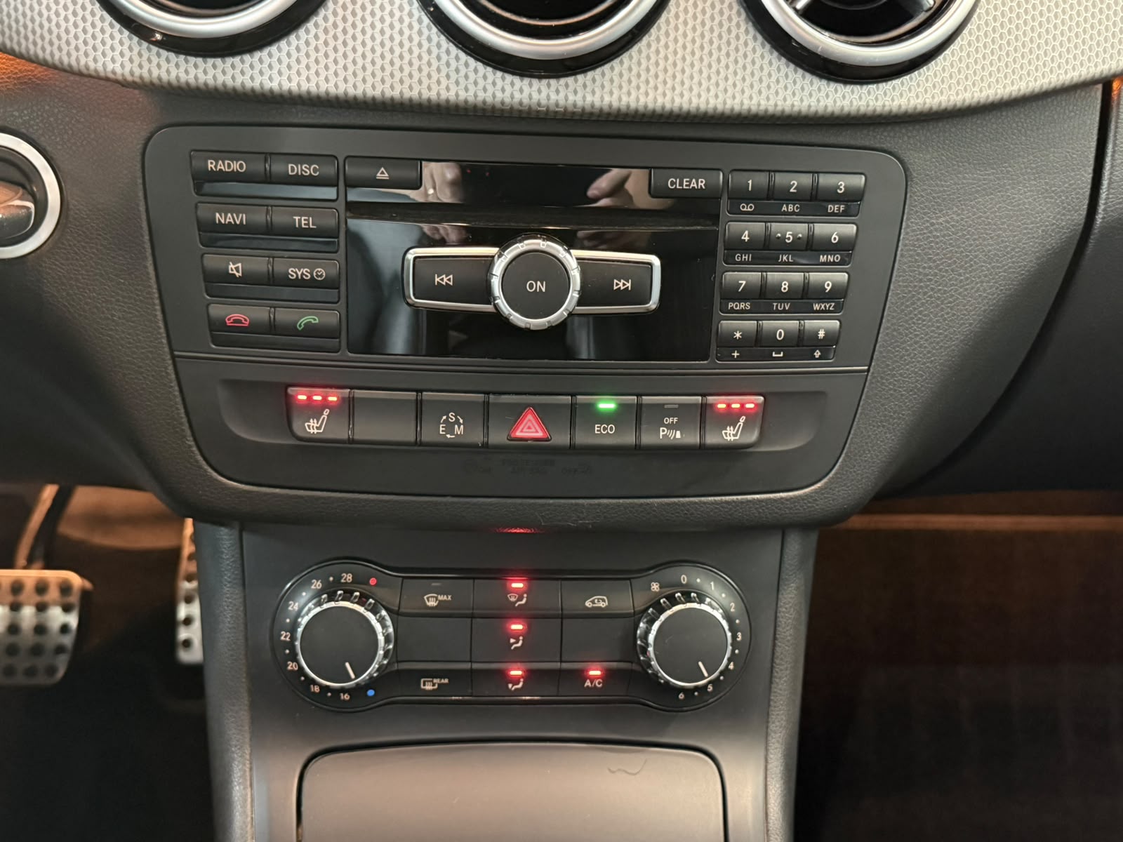 MERCEDES-BENZ B 220 4Matic 7G-DCT-image-13