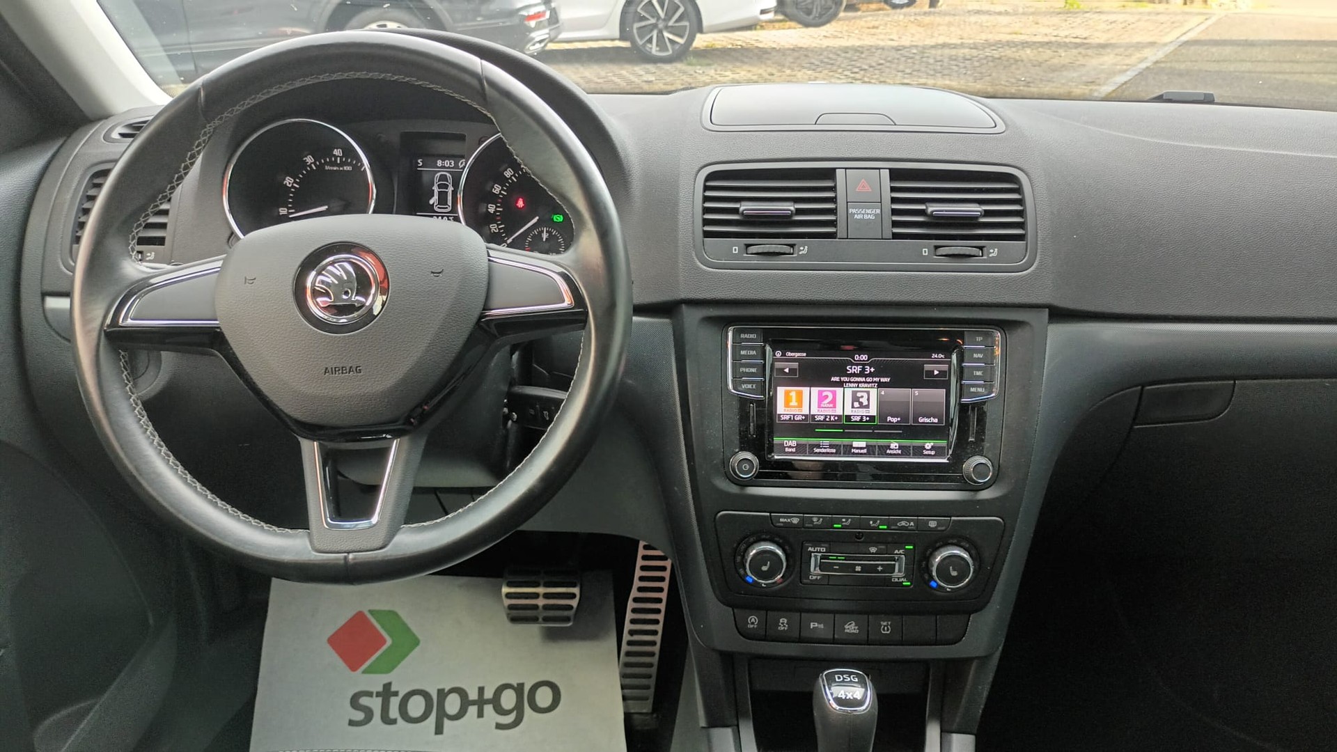 SKODA Yeti 1.4 TSI Outdoor Adventure 4x4 DSG-image-9