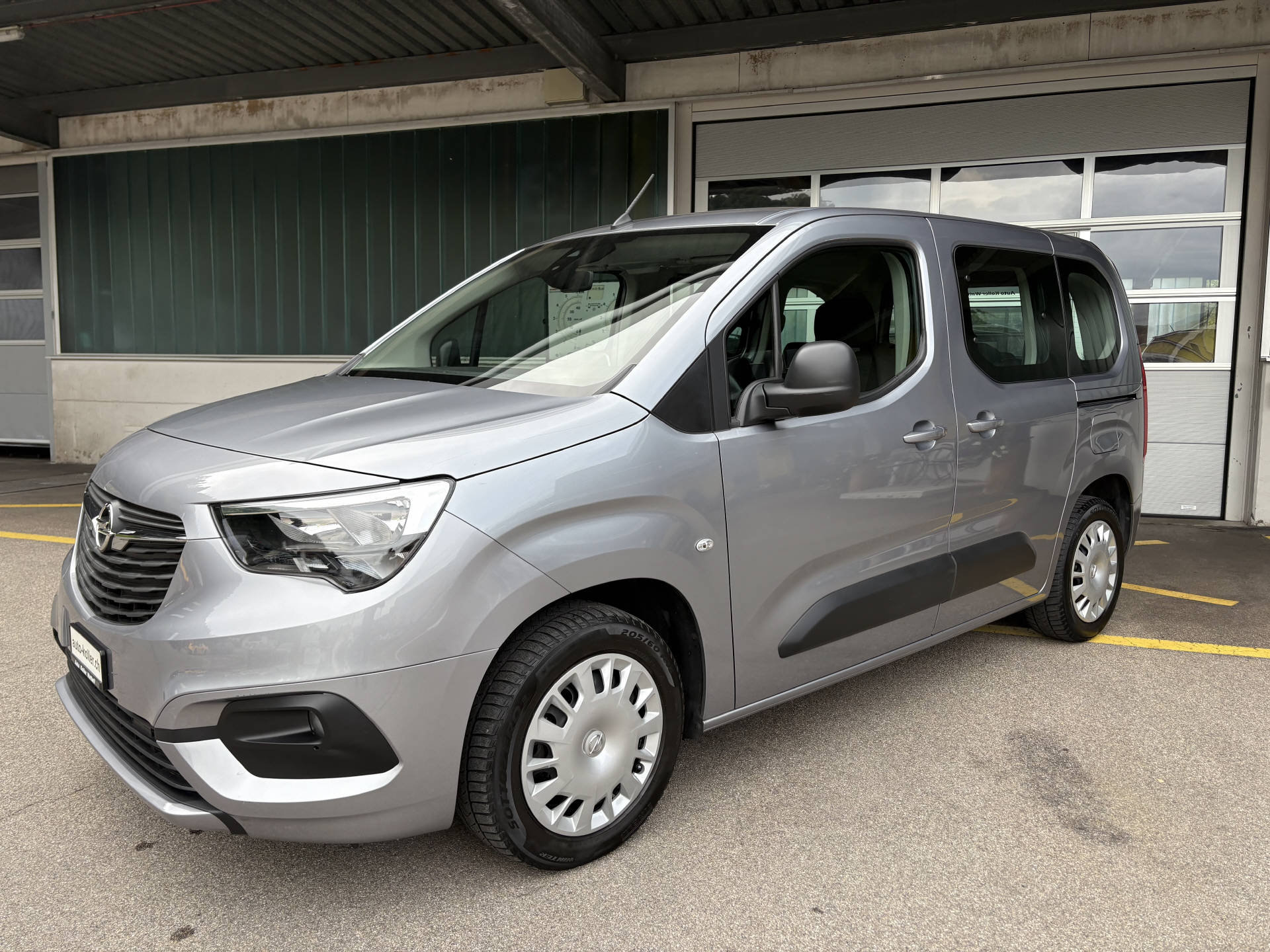 OPEL Combo Life 1.2 Edition S/S-image-0