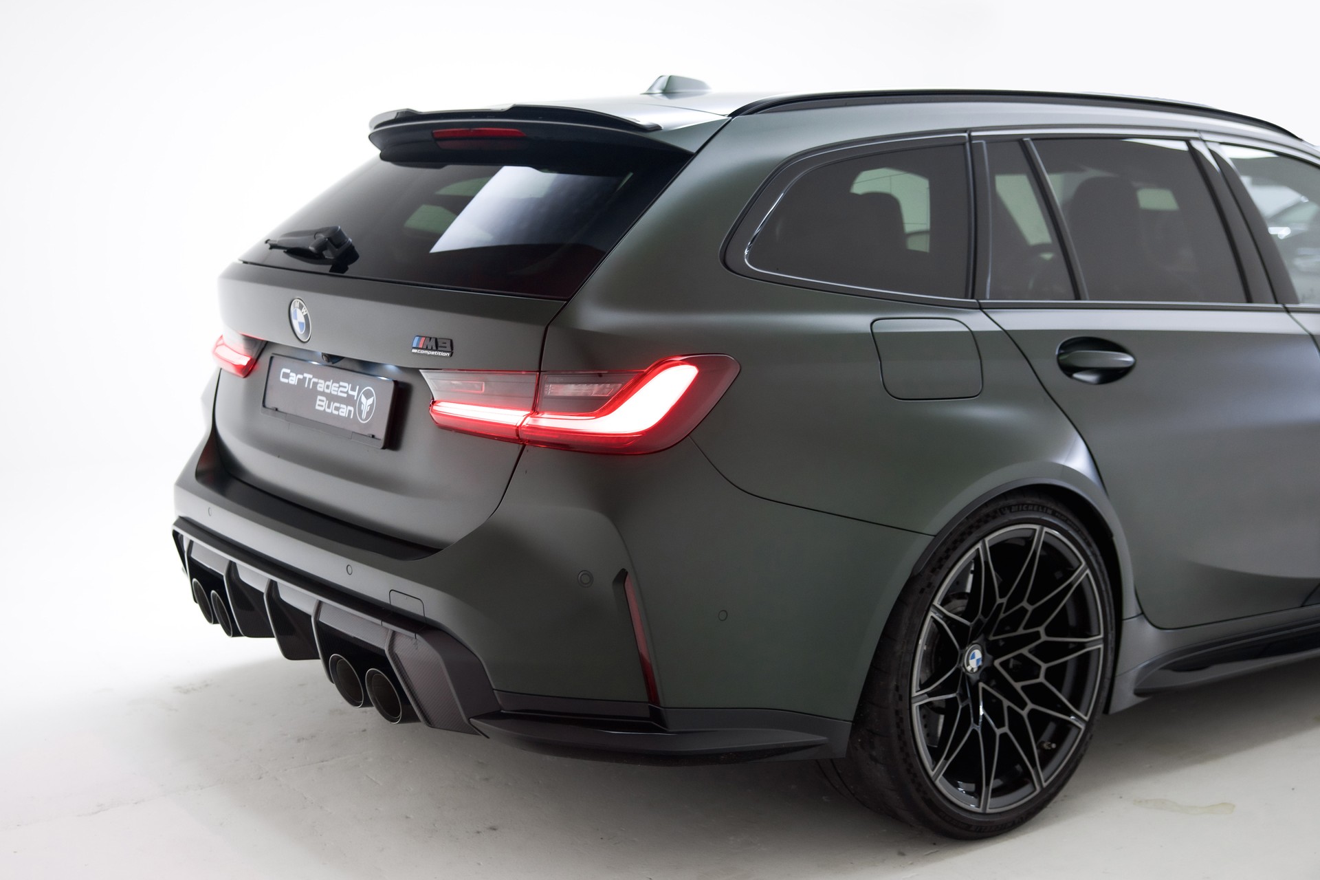 BMW M3 Touring xDrive Competition M-image-15