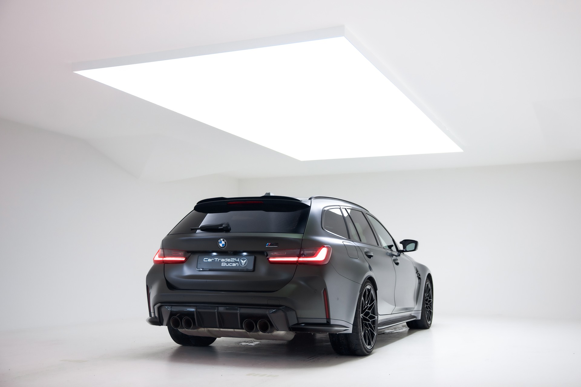 BMW M3 Touring xDrive Competition M-image-7