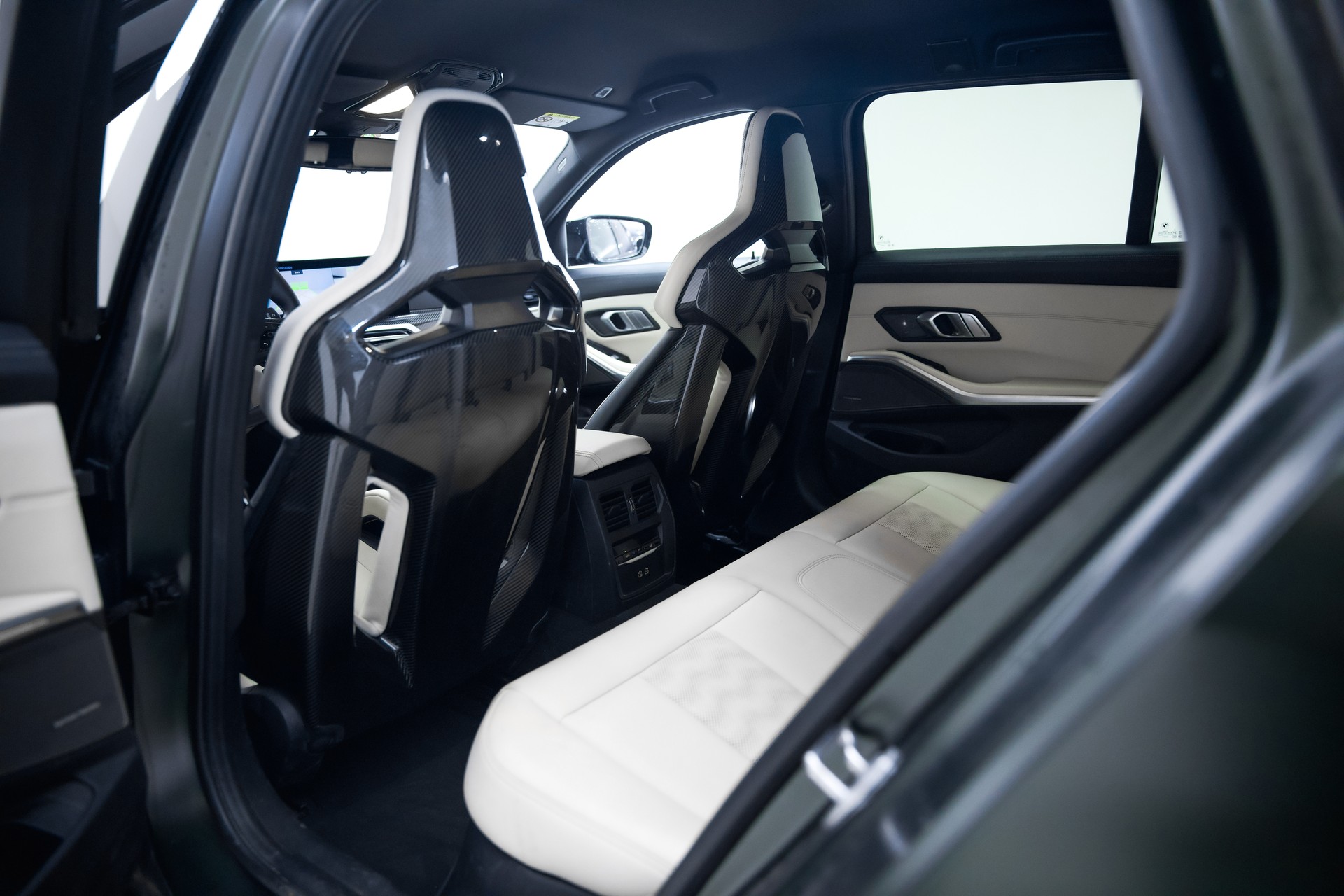 BMW M3 Touring xDrive Competition M-image-21
