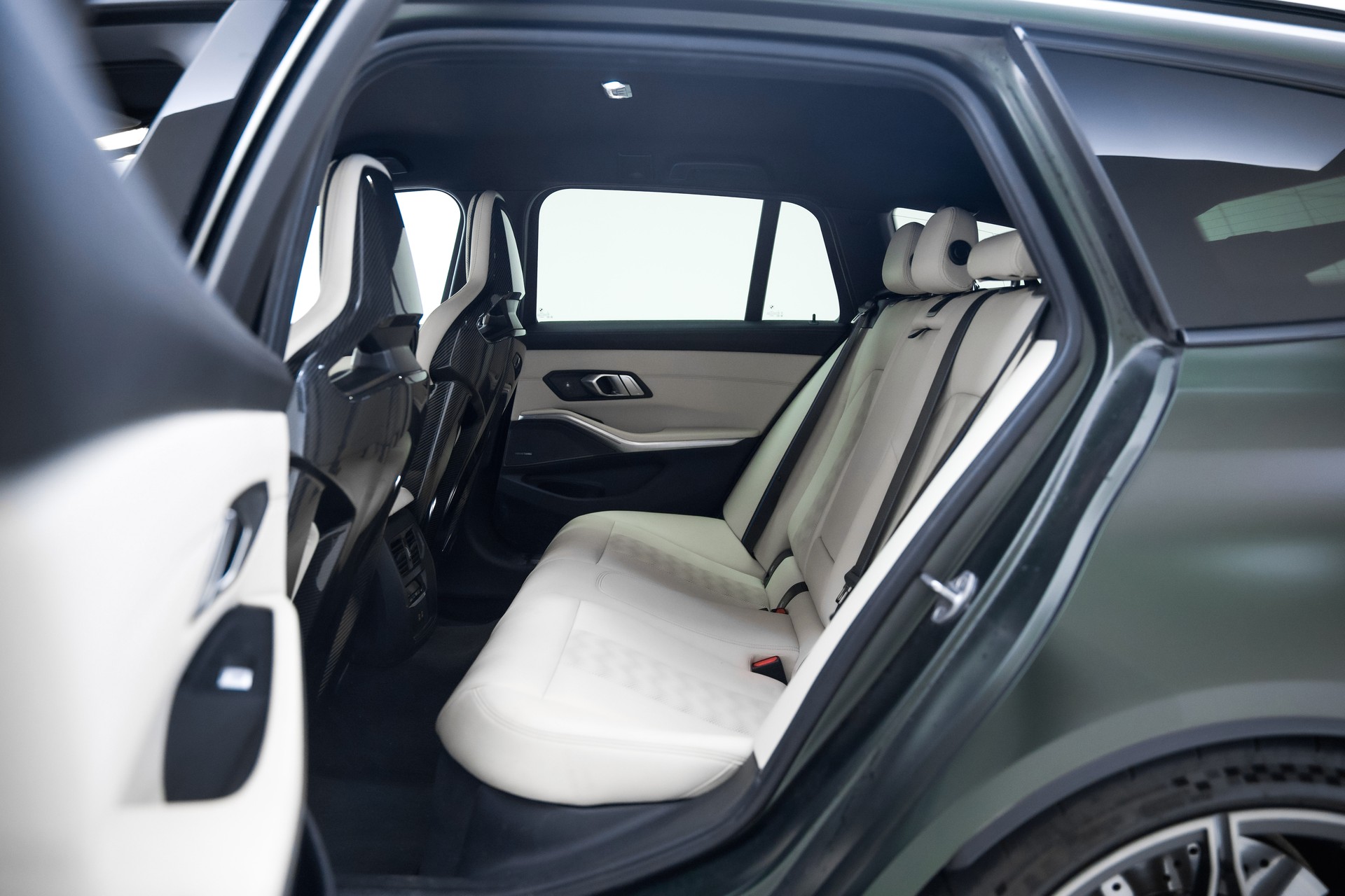BMW M3 Touring xDrive Competition M-image-22