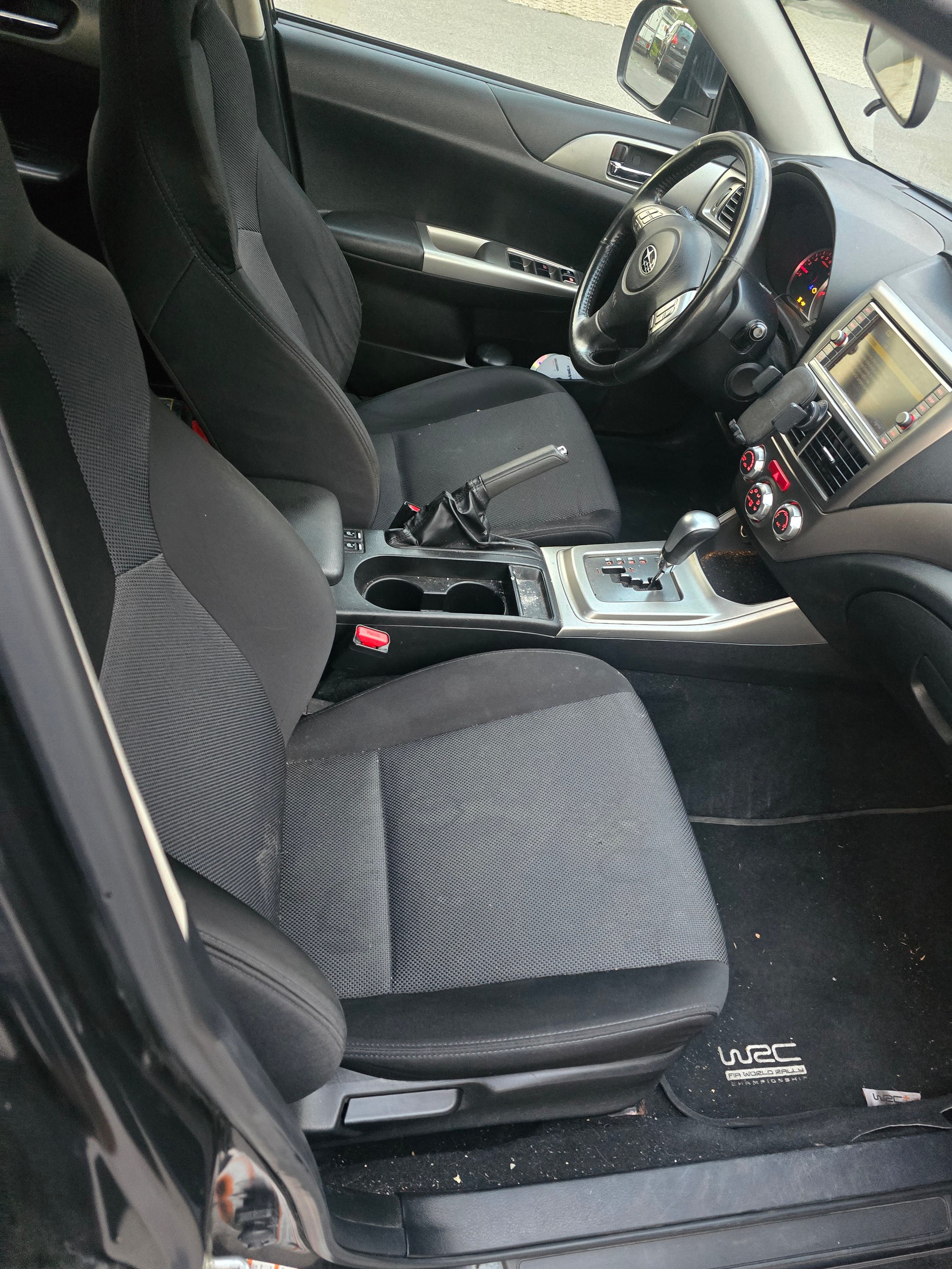 SUBARU Impreza 2.0R Comfort S Automatic-image-10