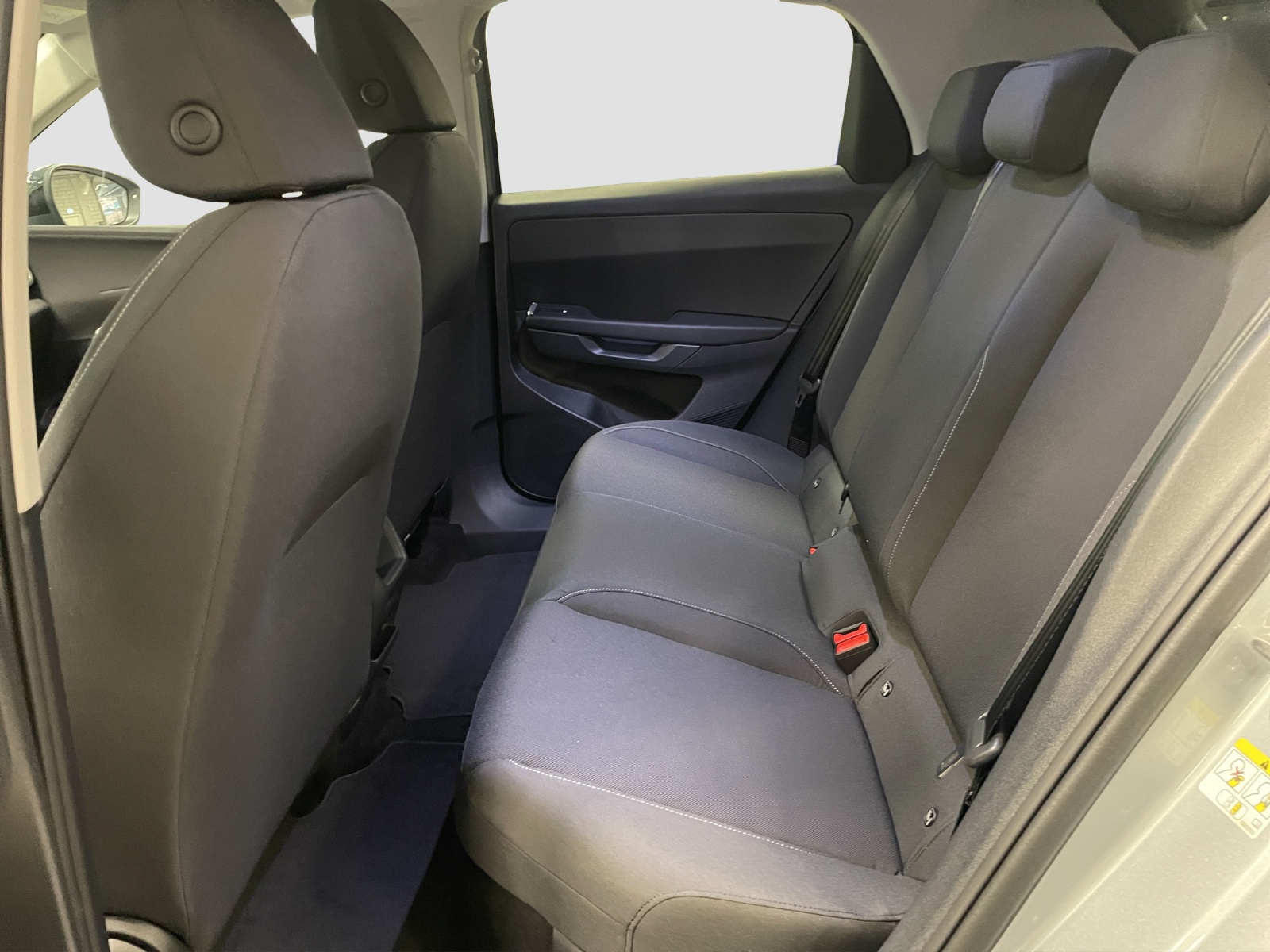 VW ID.Polo 52 kWh Life Edition One-image-12