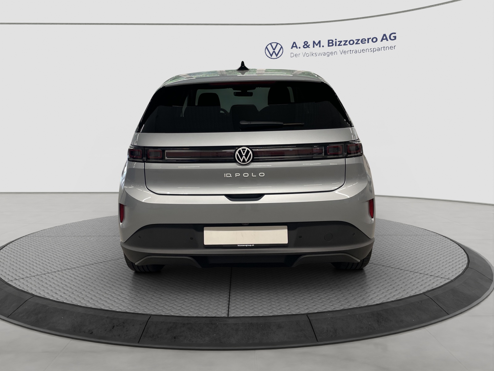VW ID.Polo 52 kWh Life Edition One-image-3