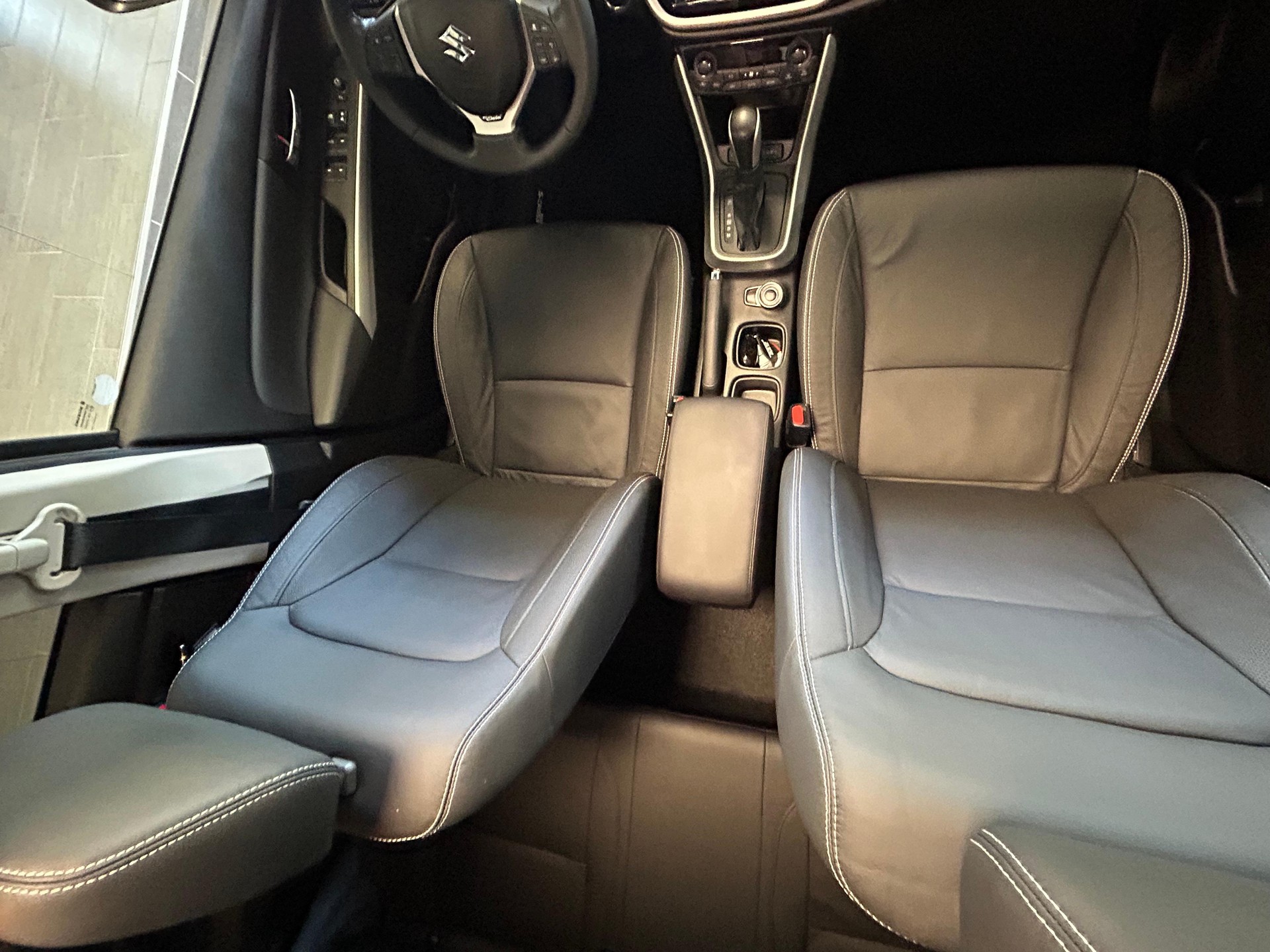 SUZUKI SX4 S-Cross 1.4 T Piz Sulai Top Hybrid 4x4-image-1