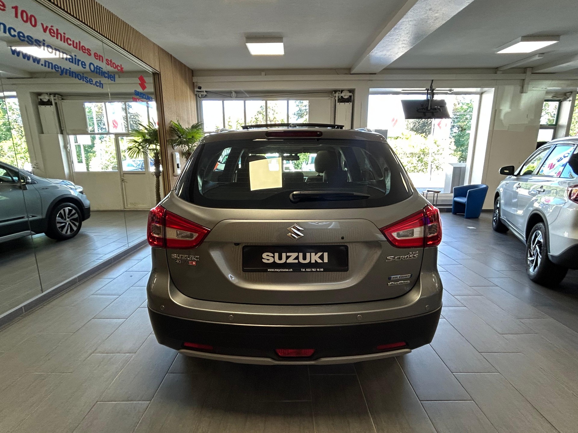 SUZUKI SX4 S-Cross 1.4 T Piz Sulai Top Hybrid 4x4-image-6